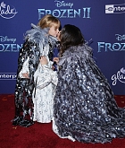 Selena_Gomez_-_Frozen_2_premiere_in_Hollywood_November_72C_2019-23.jpg