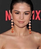 Selena_Gomez_-_Netflix__13_Reasons_Why__TV_series_premiere_in_Los_Angeles_on_March_30-02.jpg