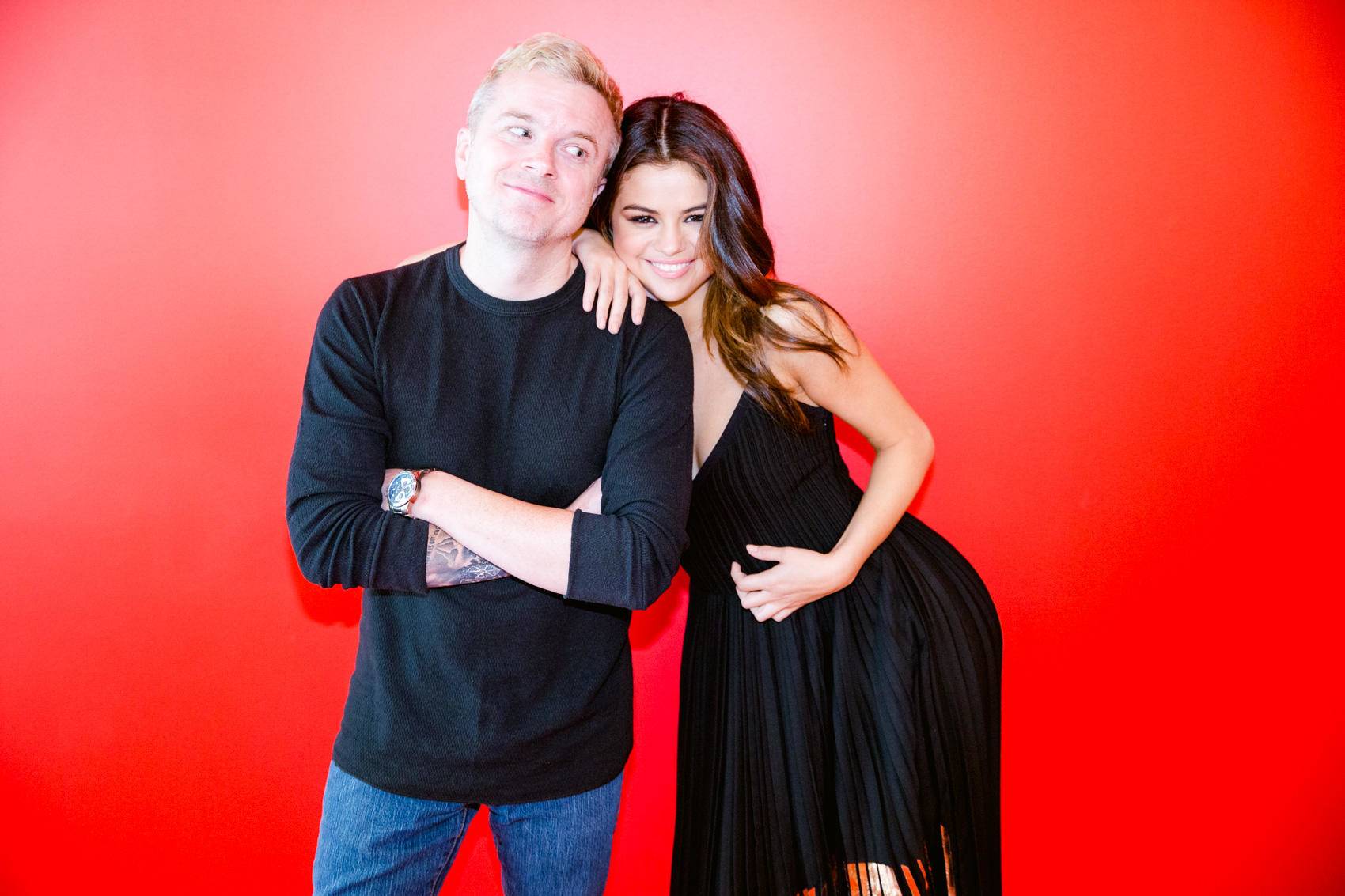 102_7_KIIS_FM-04.jpg