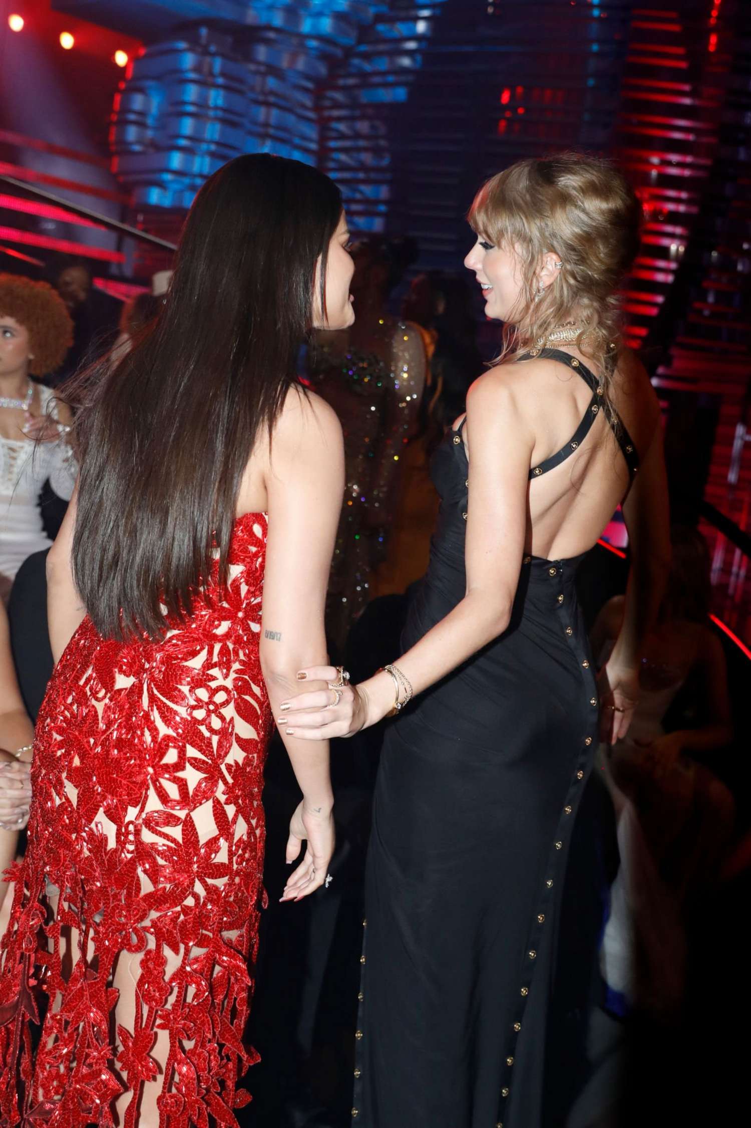 2023_MTV_Video_Music_Awards_-_Backstage_and_Audience14.jpg
