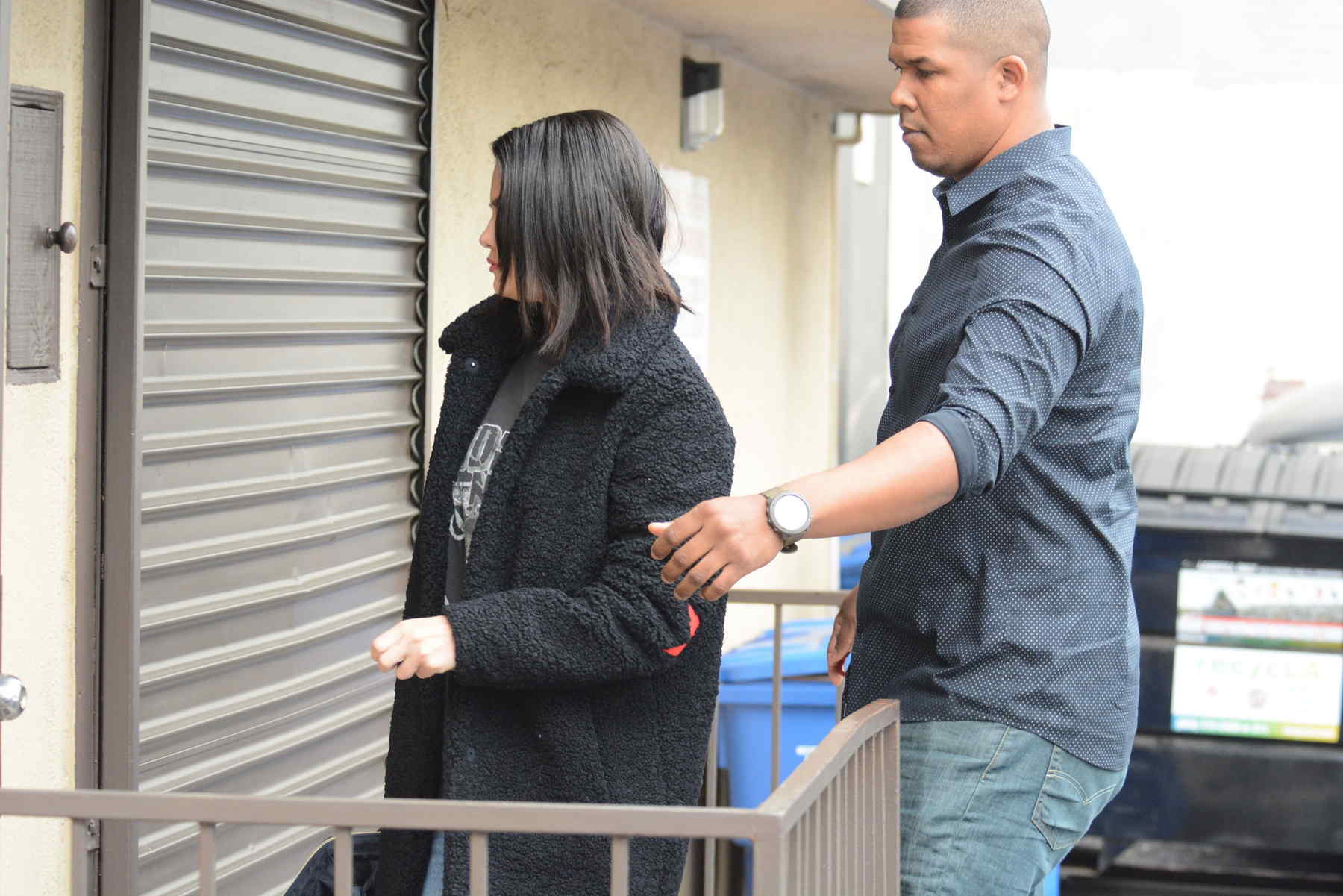Arriving_at_a_Music_Studio_in_Los_Angeles_-_February_282.jpg
