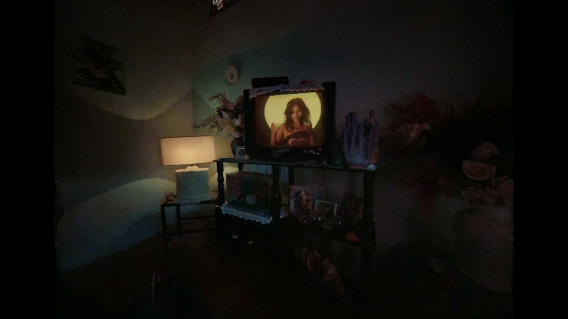Baila_Conmigo_MV_05.jpg