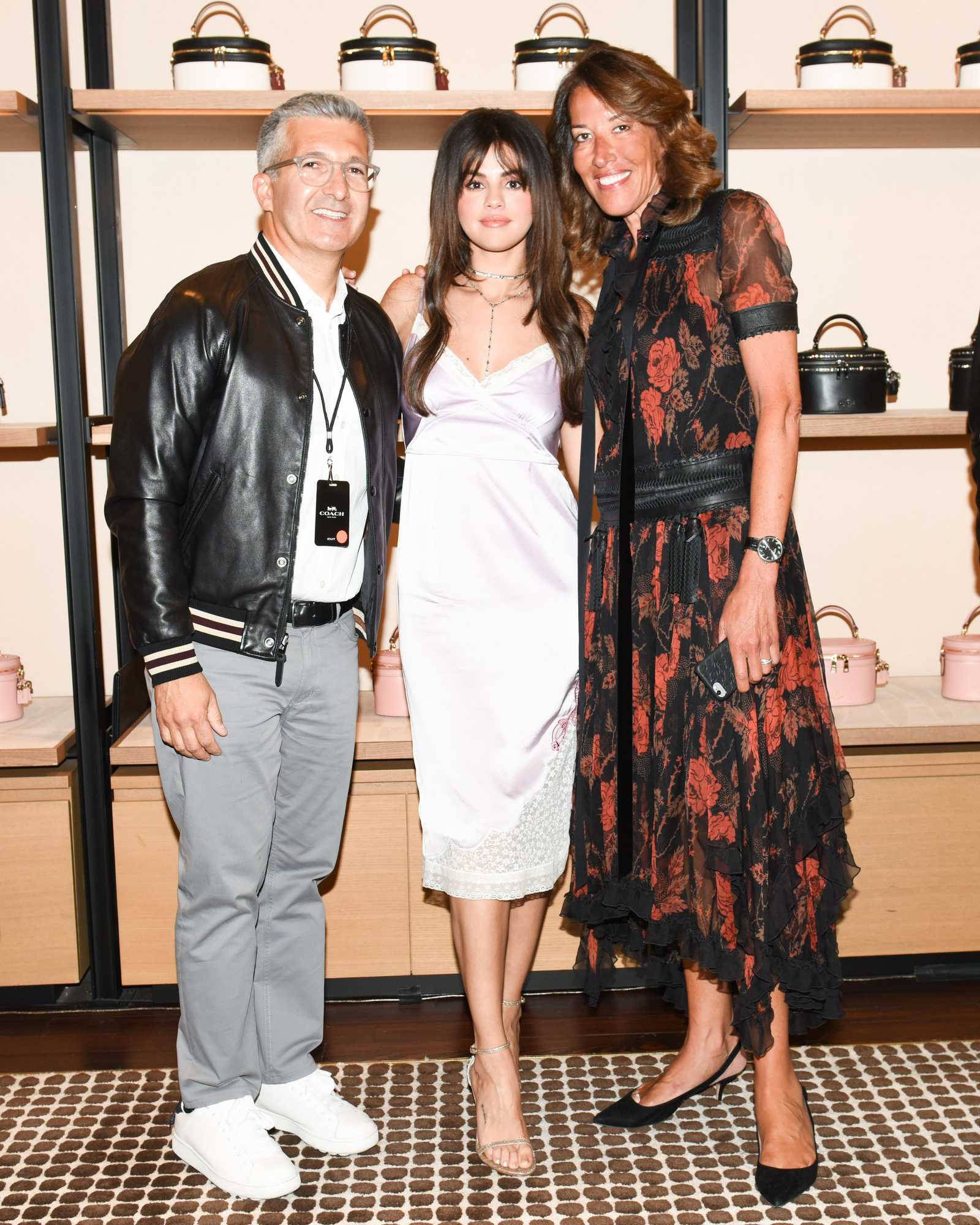 Coach_Hosts_Meet_2B_Greet_with_Selena_Gomez_at_The_Grove_-_September_5-05~0.jpg