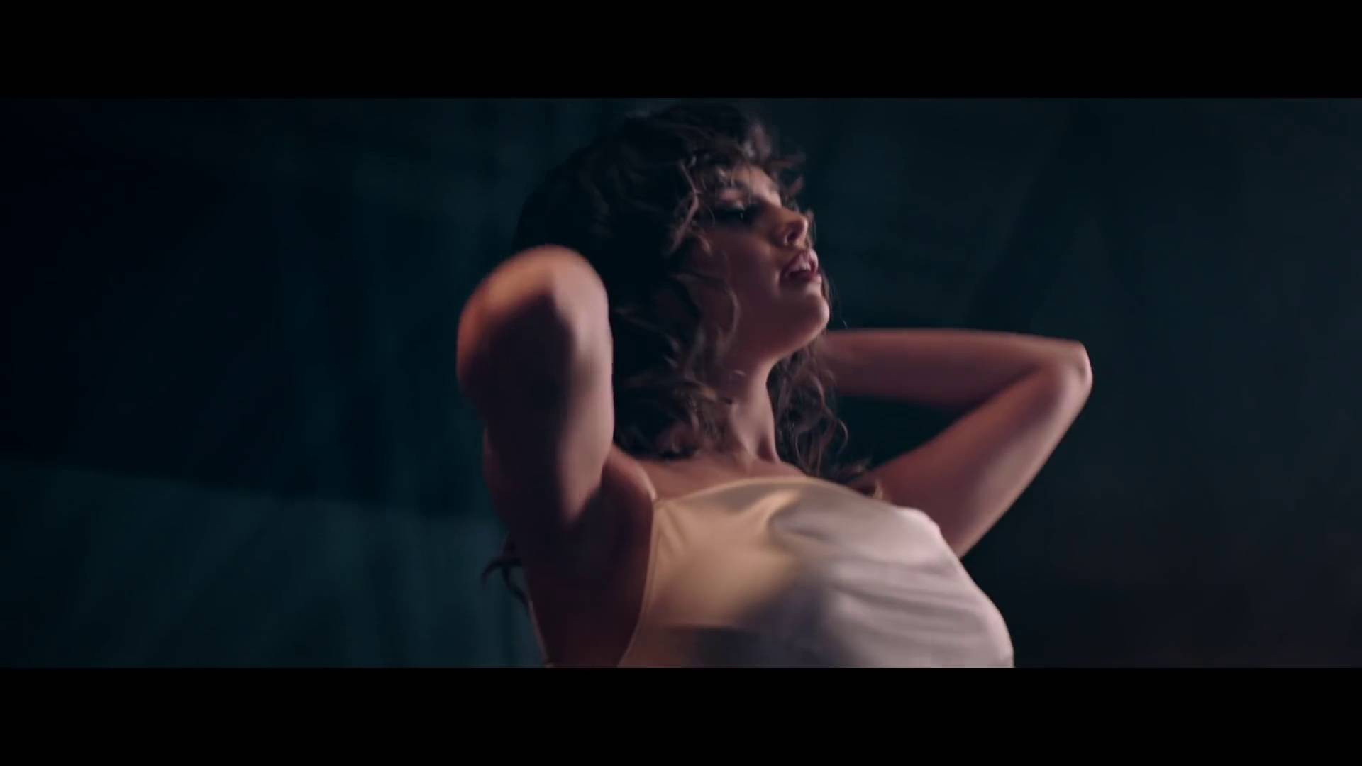 Dance_Again_MV-08.jpg