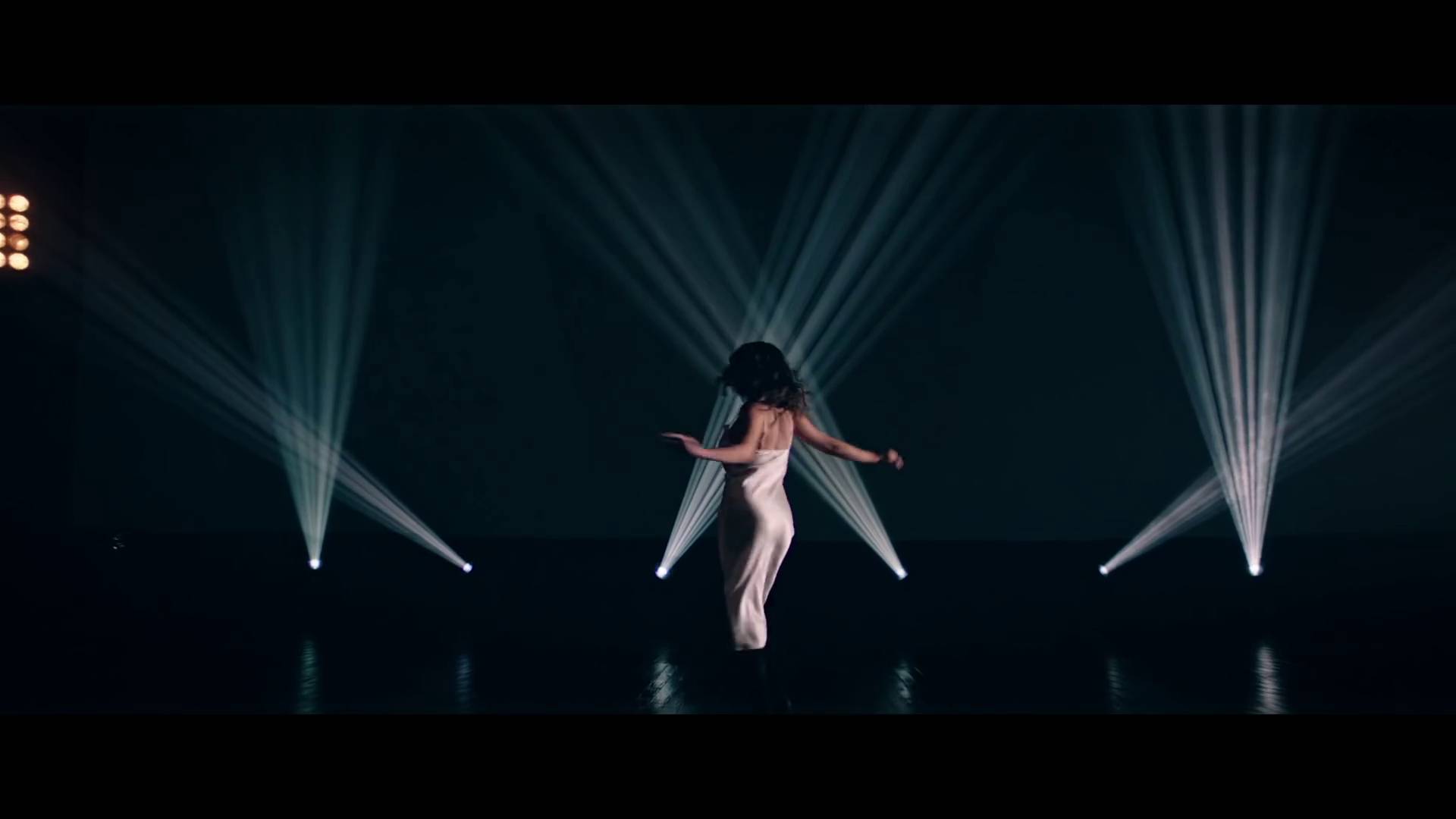 Dance_Again_MV-10.jpg