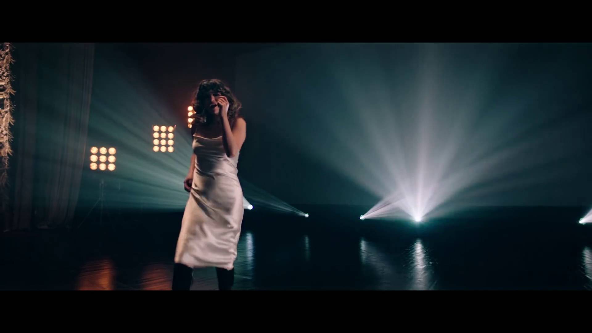 Dance_Again_MV-17.jpg