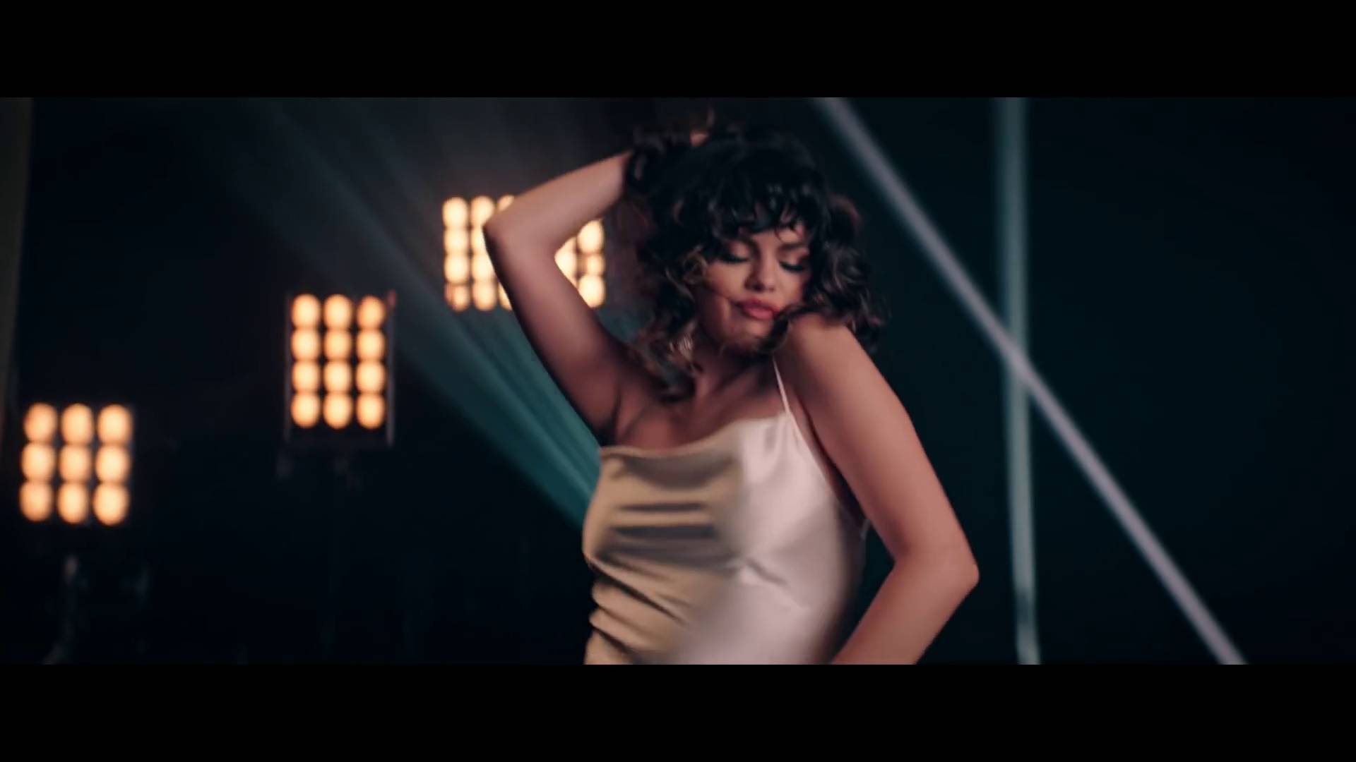 Dance_Again_MV-25.jpg