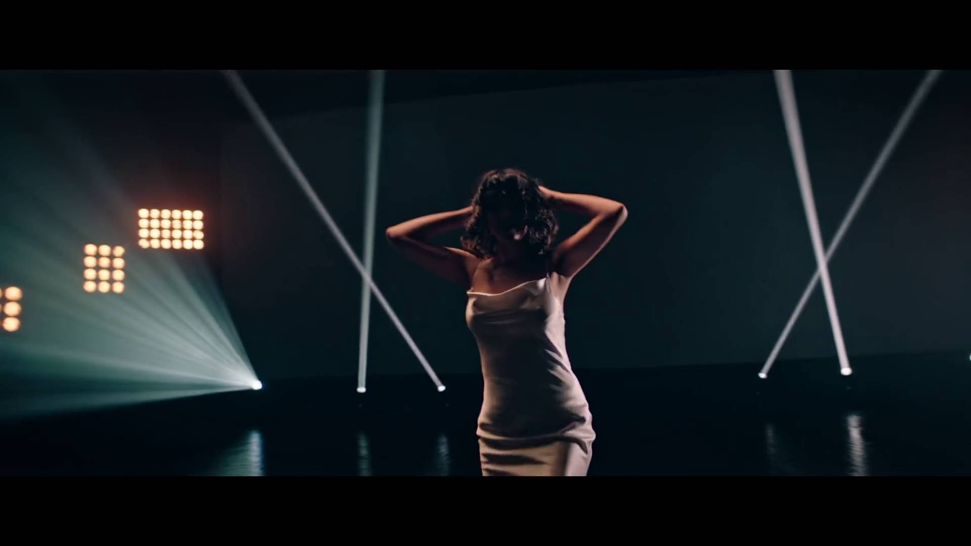 Dance_Again_MV-27.jpg