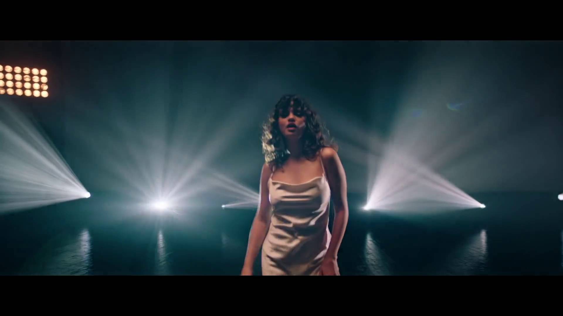Dance_Again_MV-79.jpg