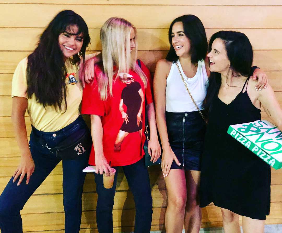 Getting_a_matching_tattoos_with_BFFs_-_August_19-06.jpg