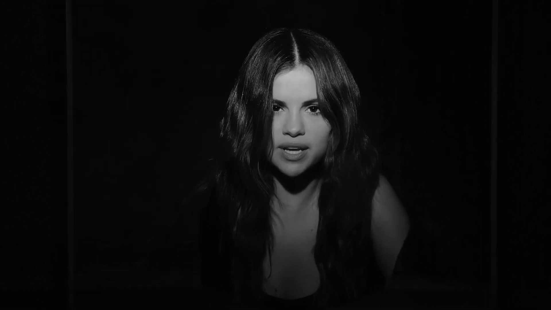 LoseYouToLoveMe_MV-19.jpg