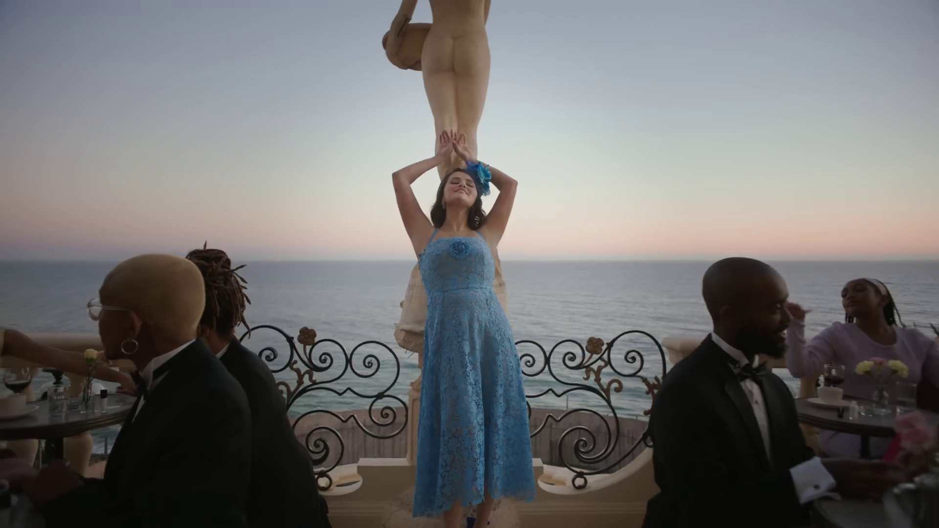 Love_On_Screen_Captures_162.jpg