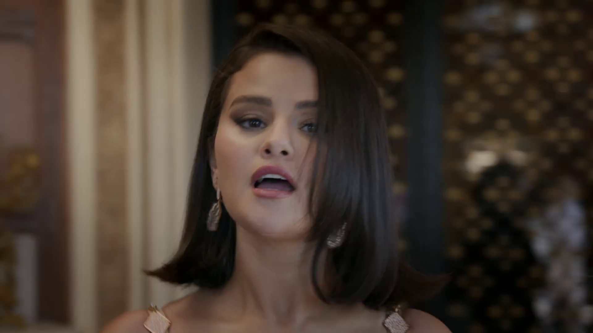 Love_On_Screen_Captures_16~0.jpg
