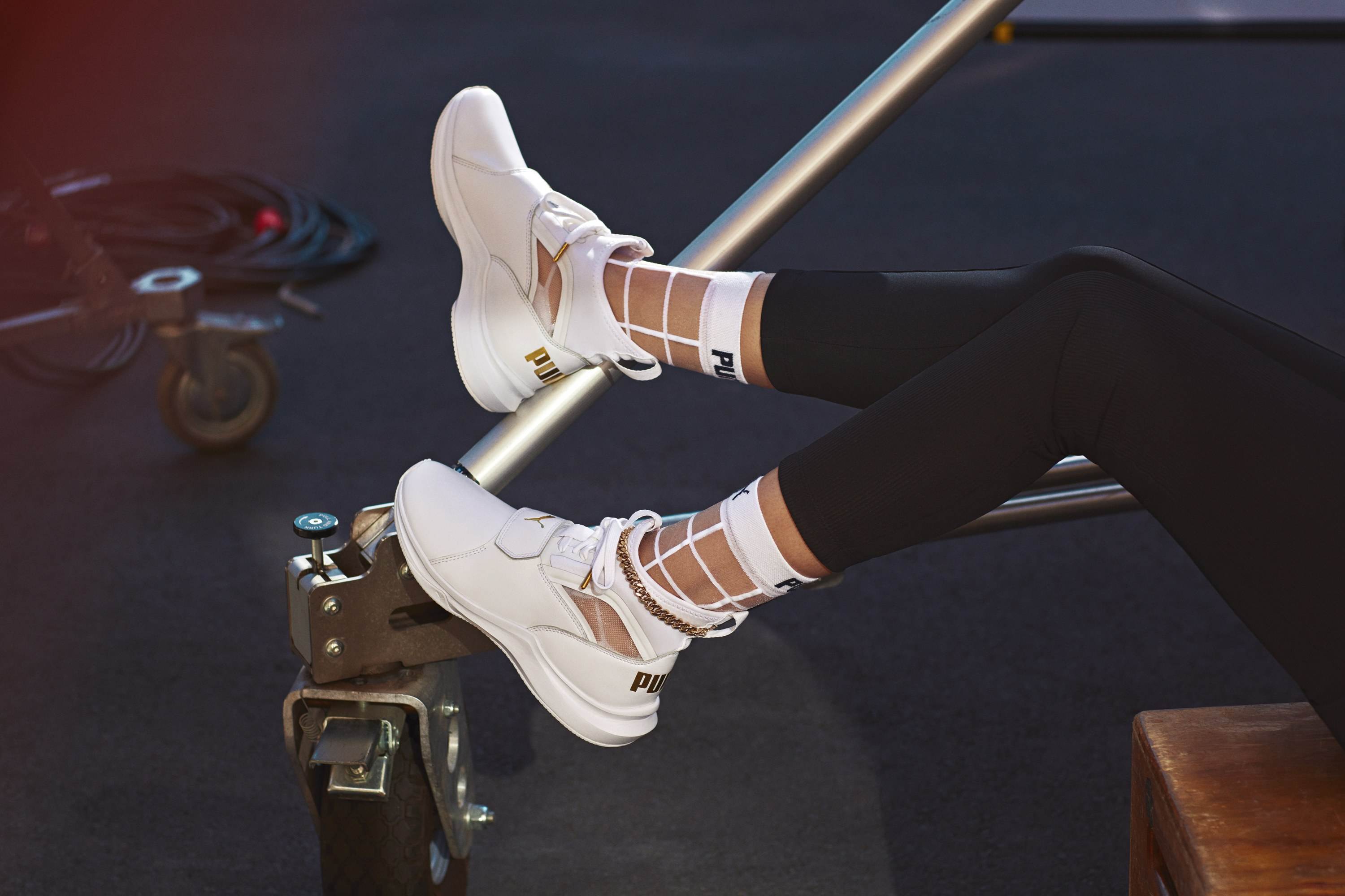 PUMA_-_Phenom_Lux-02.jpg