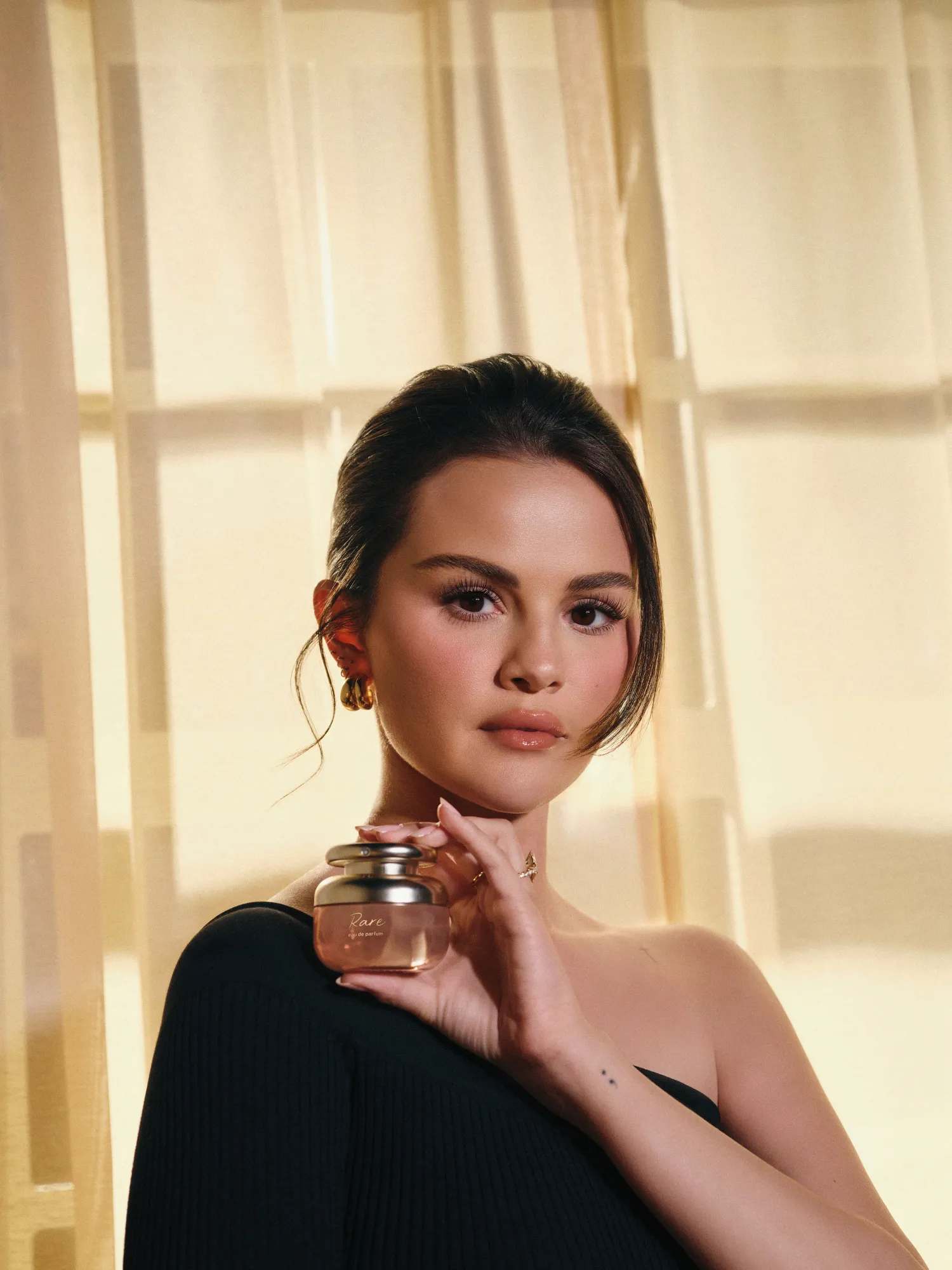 Rare_fragrance_02.jpg