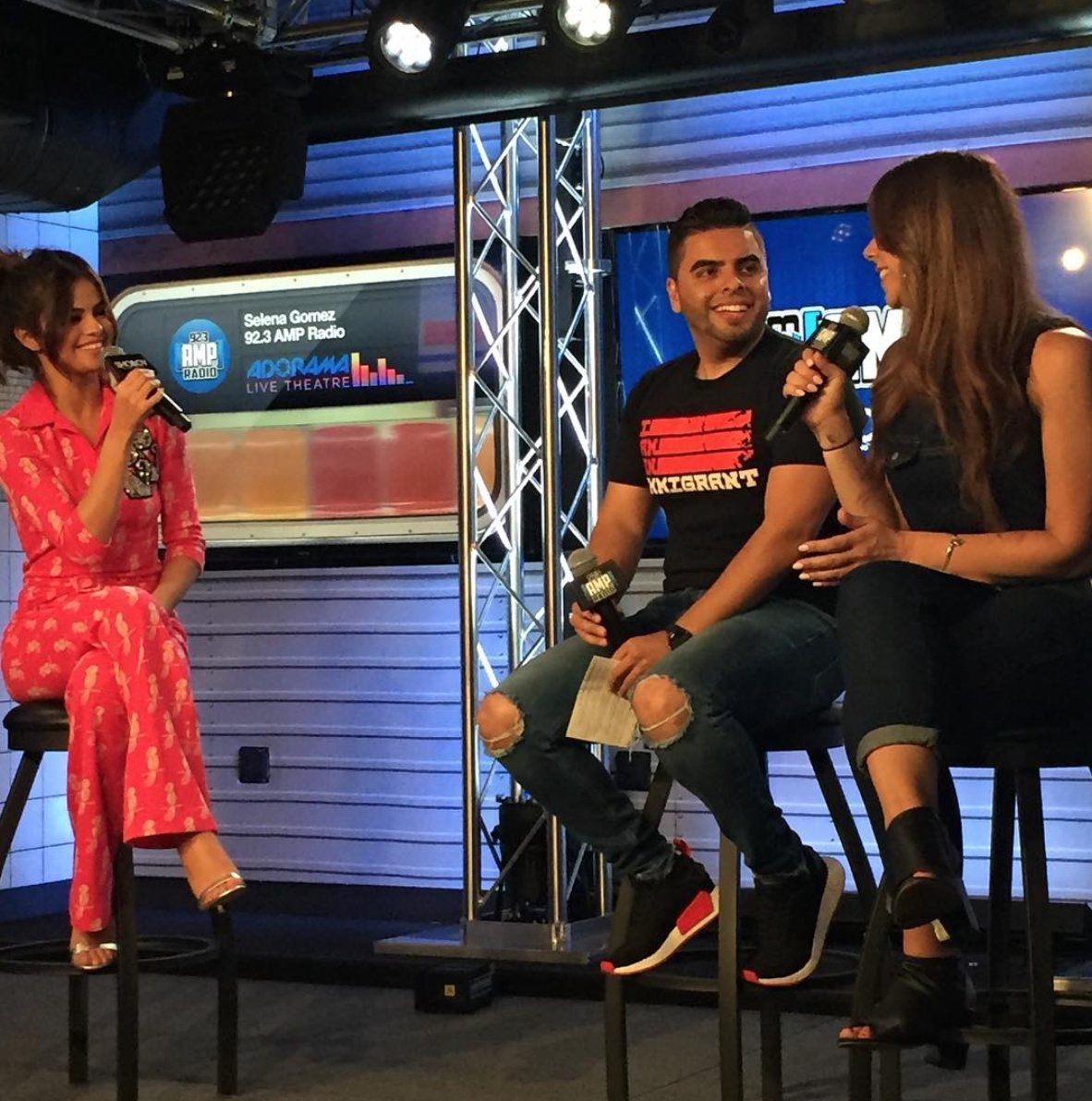 Selena_Gomez_-_102_7_FM_FRESH_on_June_5-02.jpg