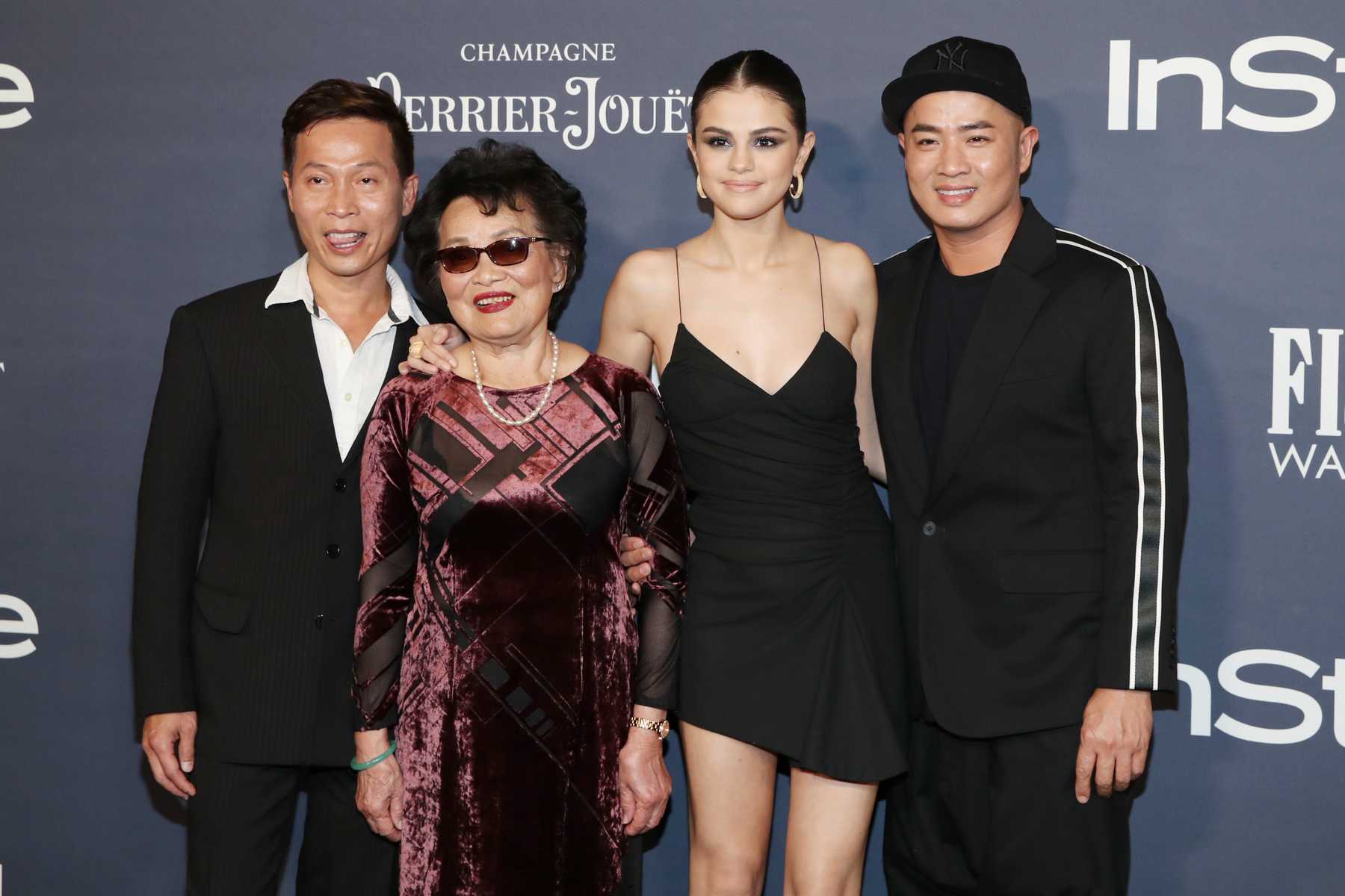 Selena_Gomez_-_3rd_Annual_InStyle_Awards_at_The_Getty_Center_in_Los_Angeles_on_October_23-35.jpg