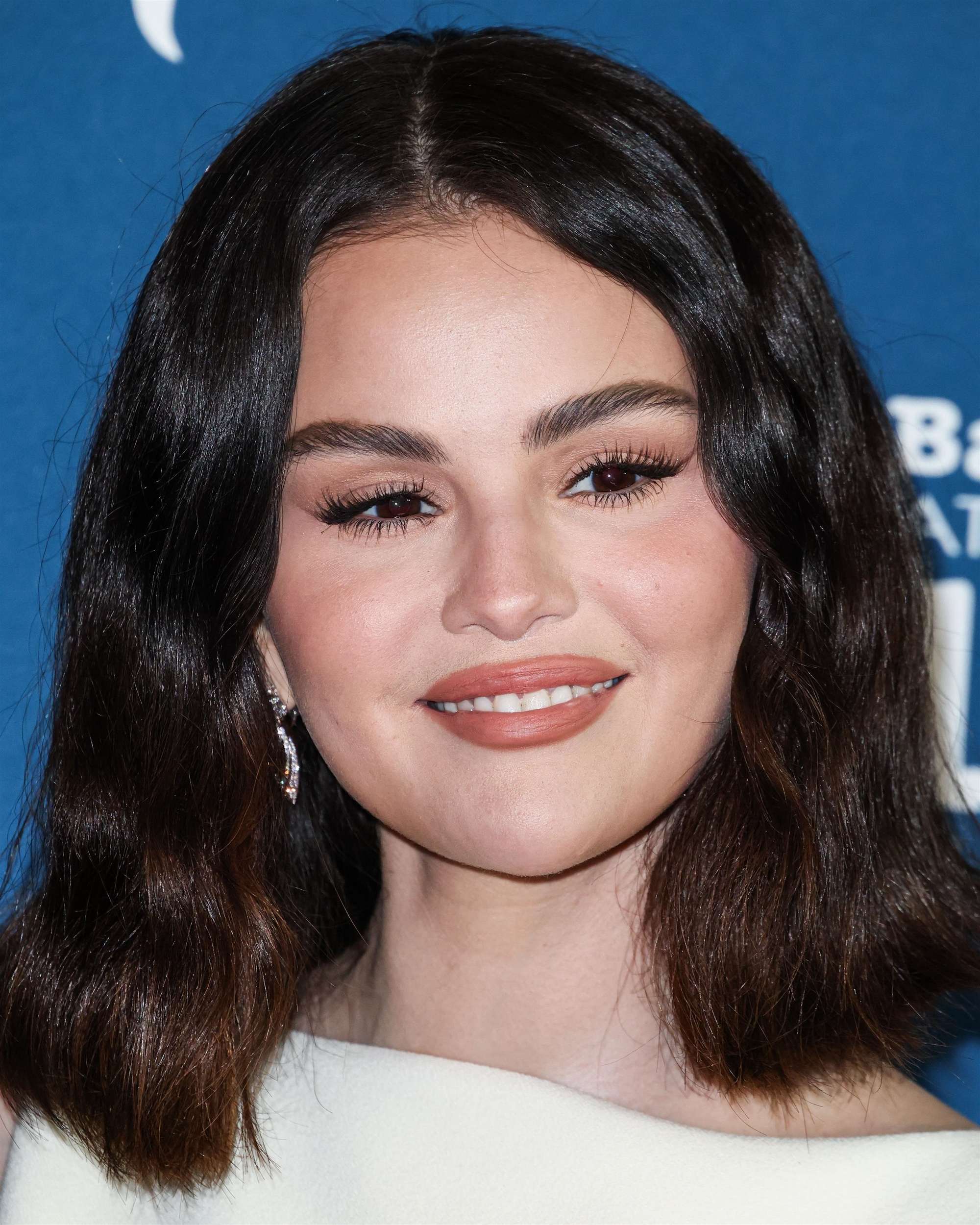 Selena_Gomez_-_40th_Annual_Santa_Barbara_International_Film_Festival_Virtuosos_Award_February_92C_2025_21.jpg