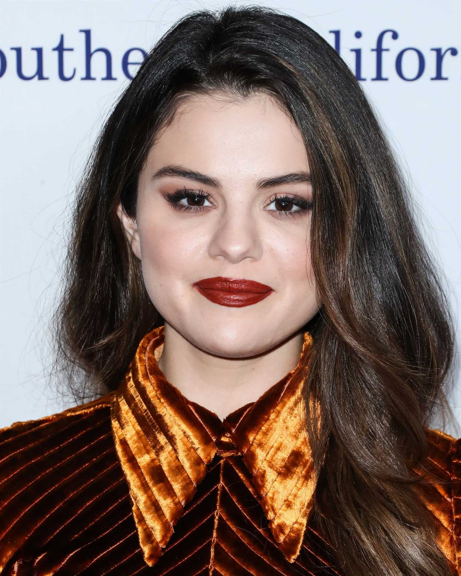 Selena_Gomez_-_ACLU_SoCal_s_Annual_Bill_of_Rights_Dinner_in_Beverly_Hills_November_172C_2019-30.jpg