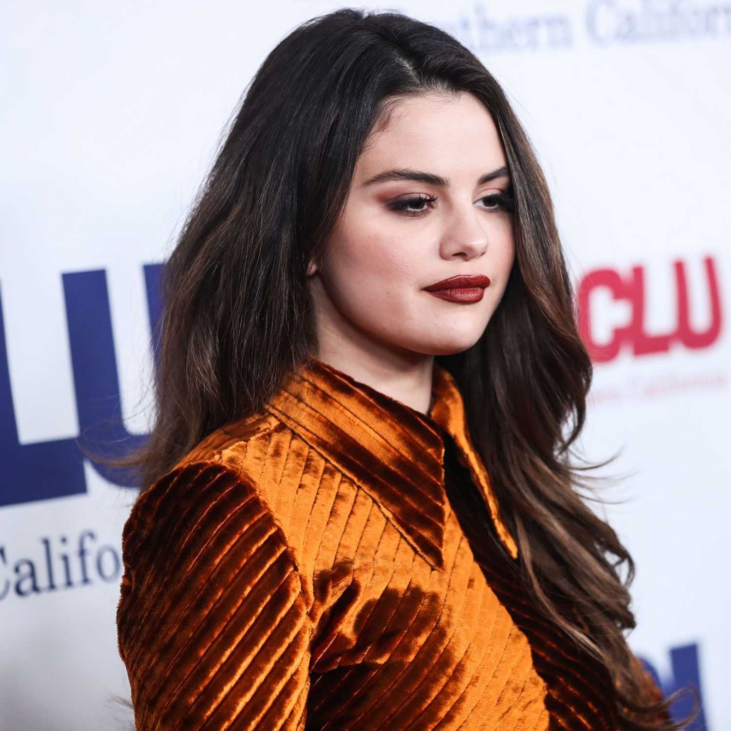 Selena_Gomez_-_ACLU_SoCal_s_Annual_Bill_of_Rights_Dinner_in_Beverly_Hills_November_172C_2019-40.jpg