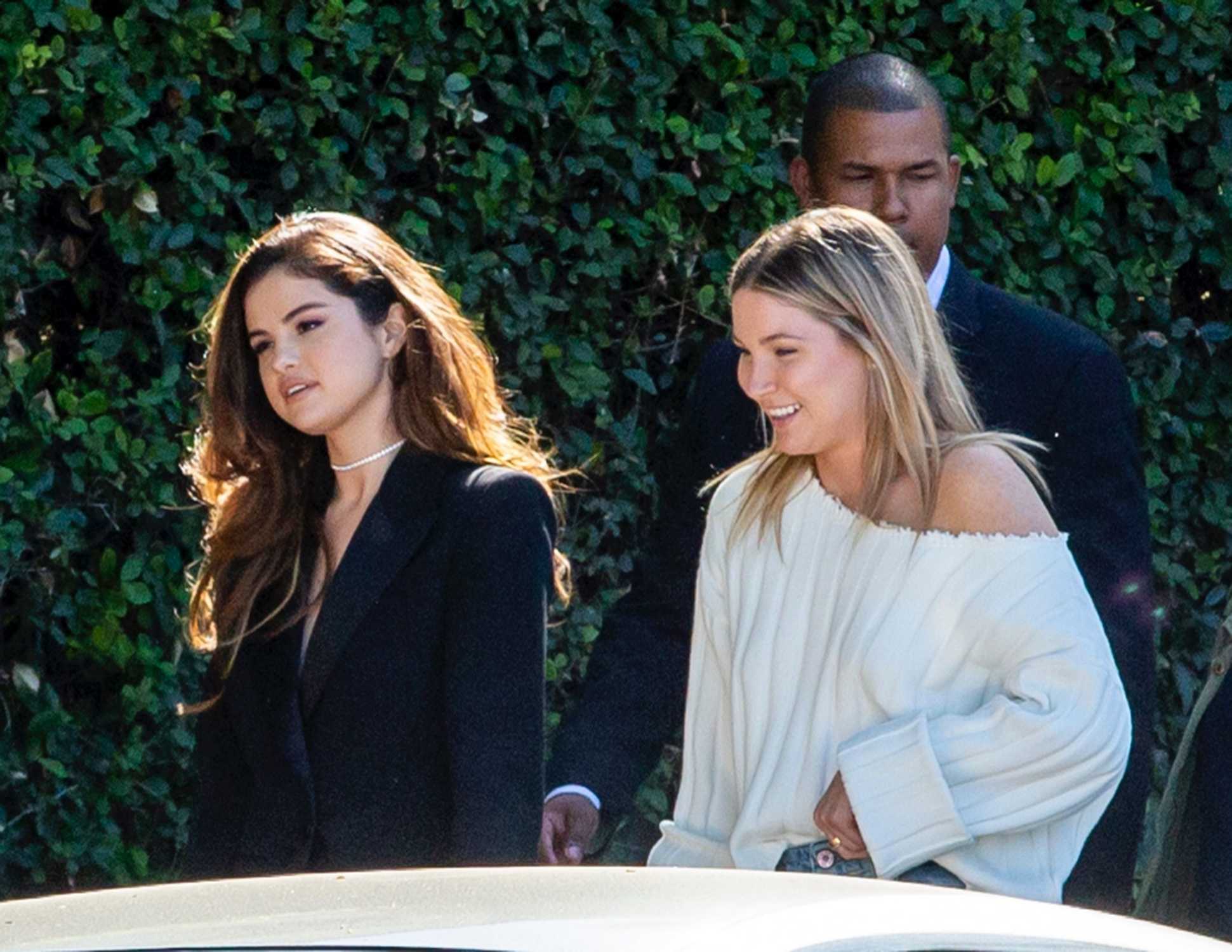 Selena_Gomez_-_At_Burbank_Studios_in_Burbank2C_CA_October_232C_2019-02.jpg