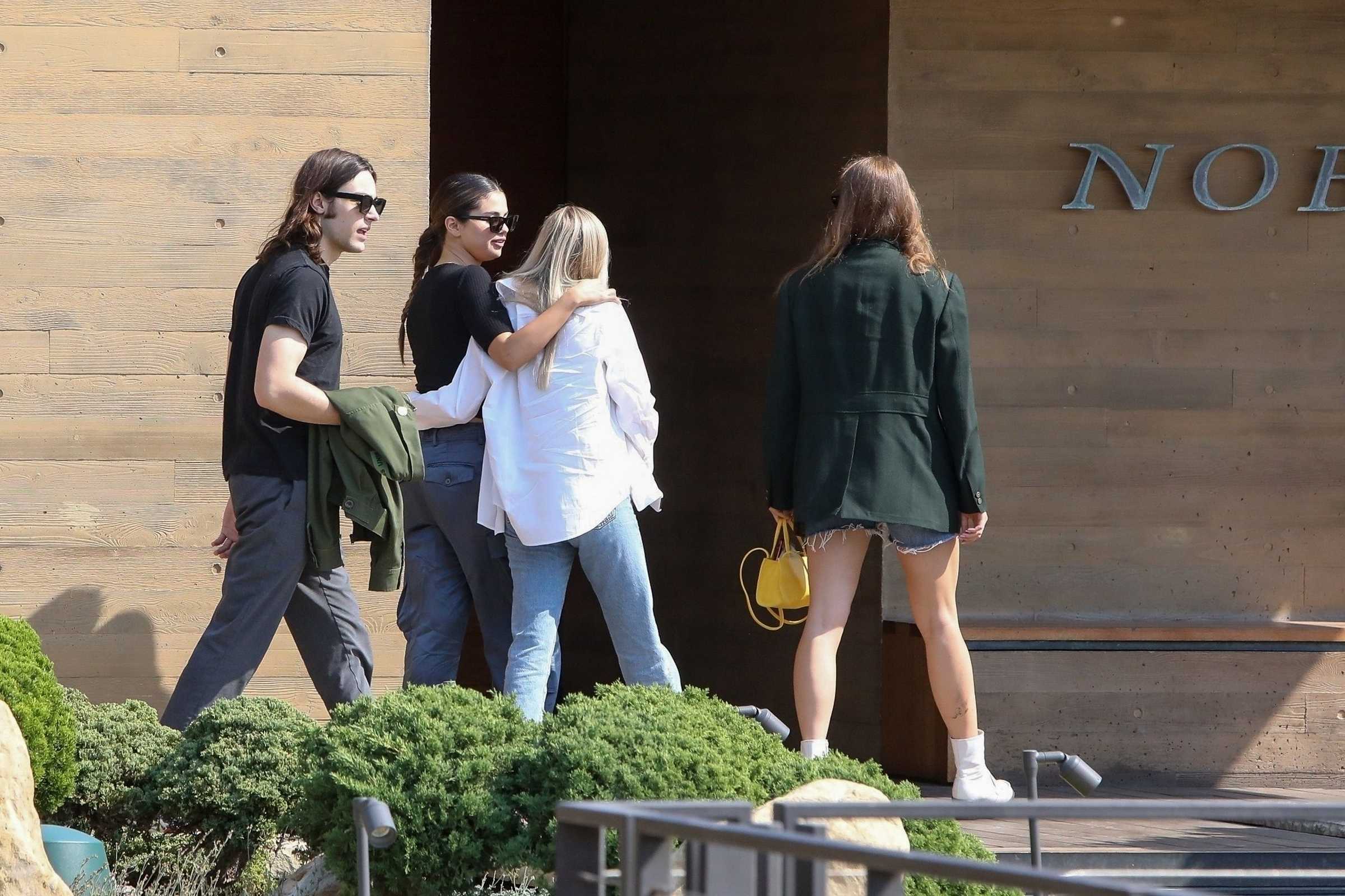 Selena_Gomez_-_At_Nobu_in_Malibu_October_122C_2019-05.jpg