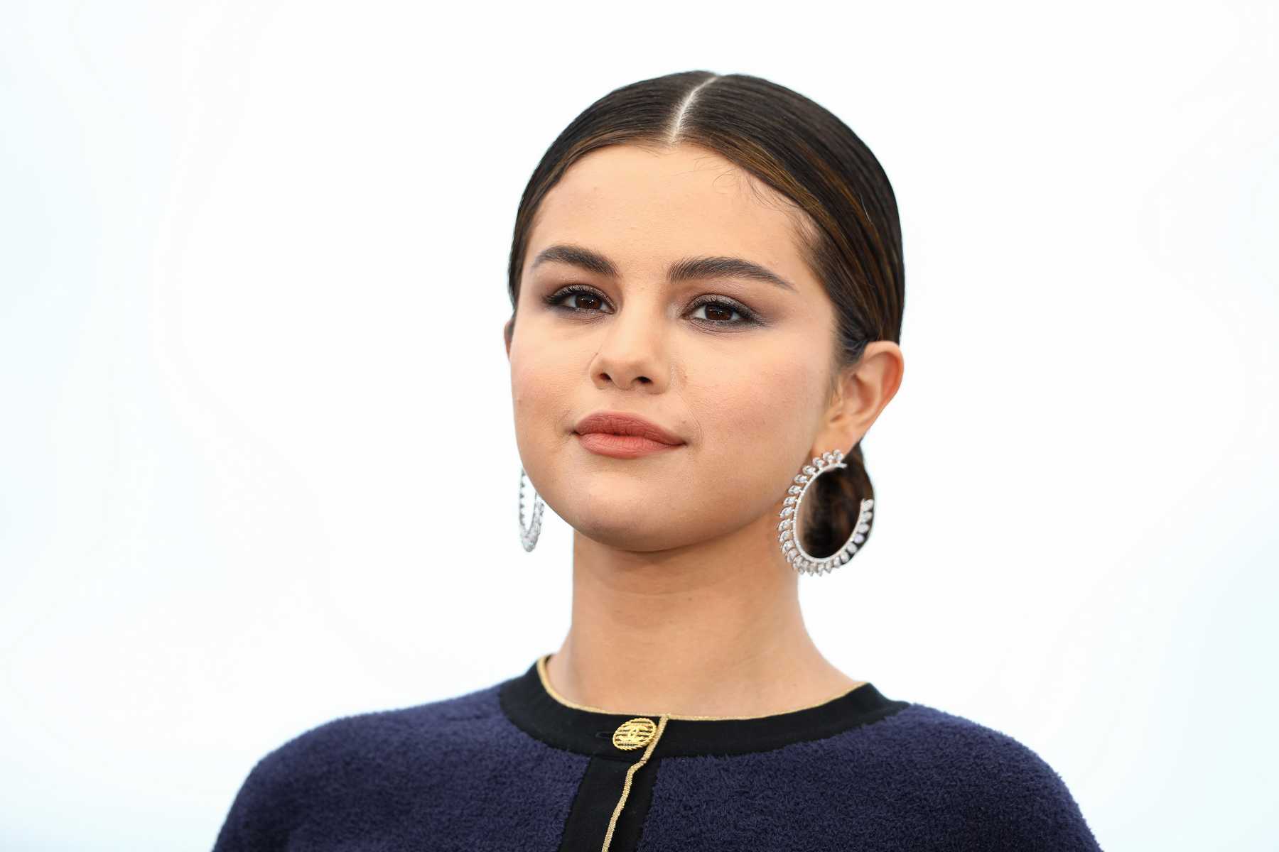 Selena_Gomez_-_At_The_The_Dead_Don_t_Die_Photocall_In_Cannes2C_France__05152019-06.jpg