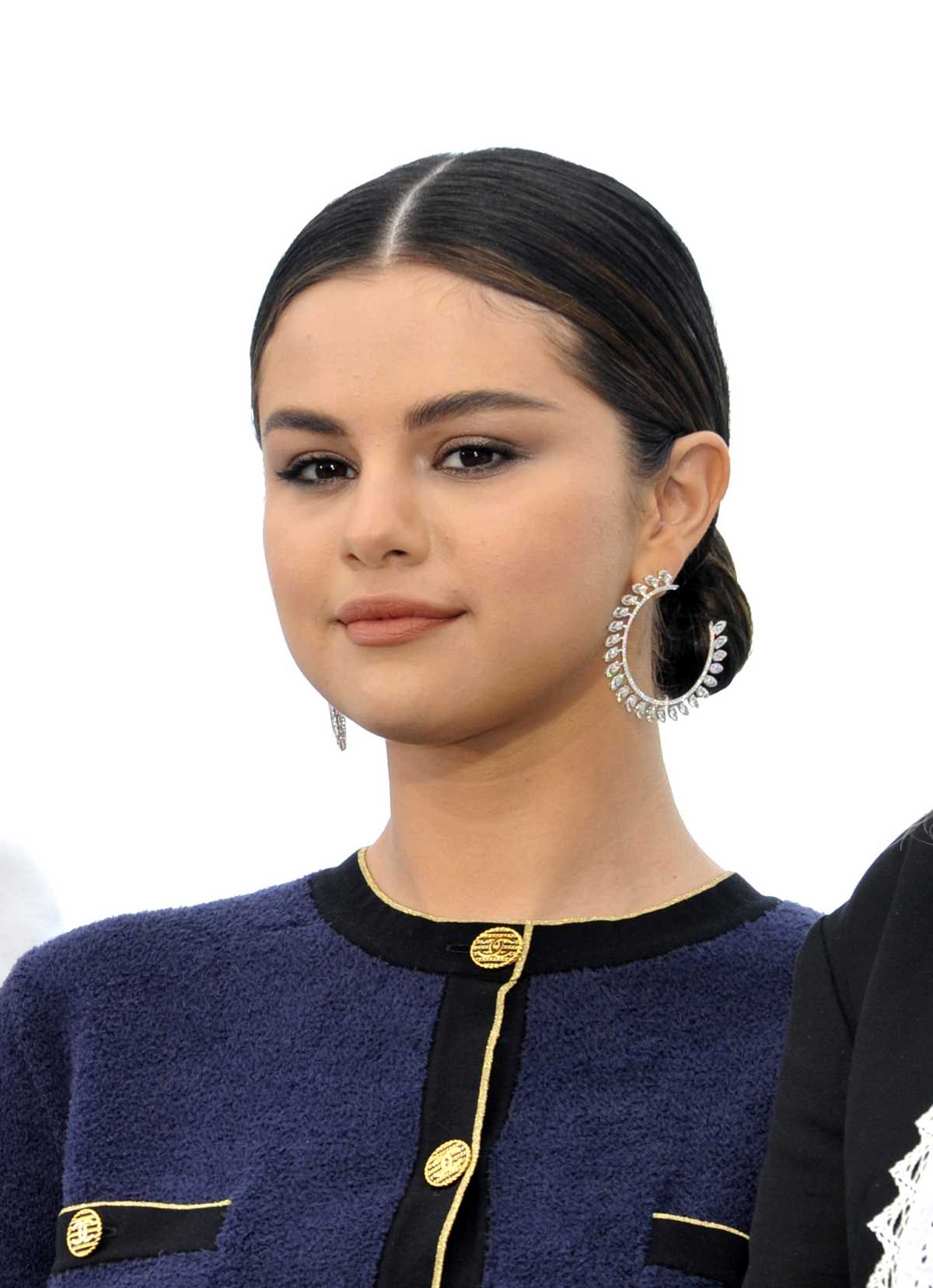 Selena_Gomez_-_At_The_The_Dead_Don_t_Die_Photocall_In_Cannes2C_France__05152019-28.jpg