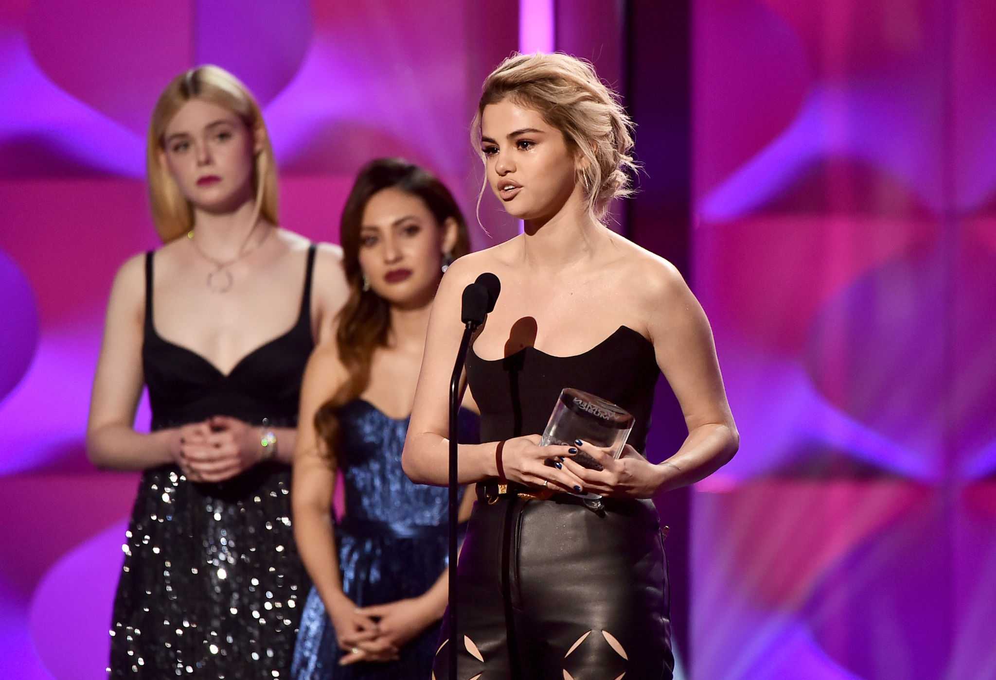 Selena_Gomez_-_Billboard_Women_in_Music_5BShow5D_on_November_30-27.jpg