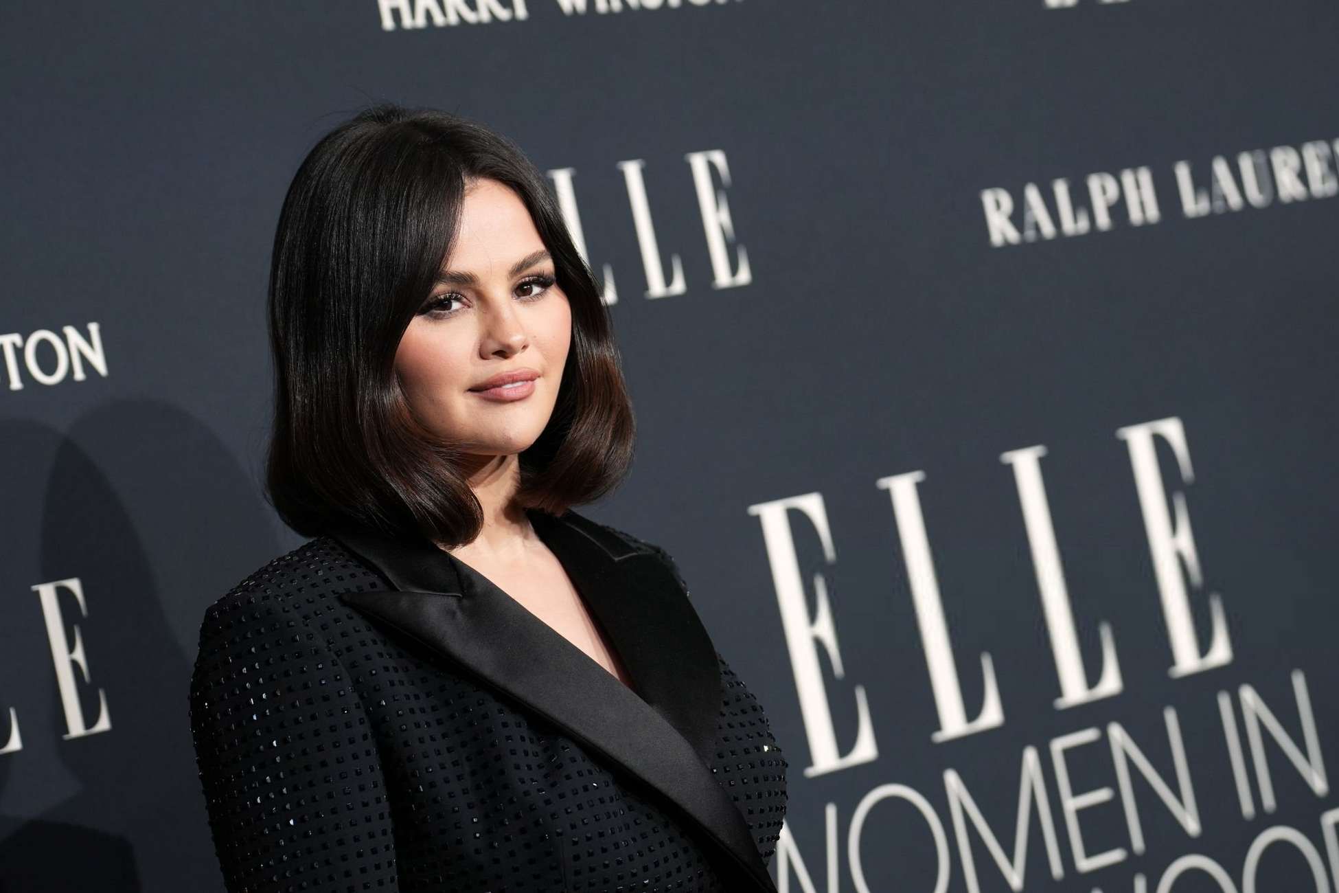 Selena_Gomez_-_Elle_Women_in_Hollywood_event_in_Los_Angeles_November_192C_2024_03.jpg