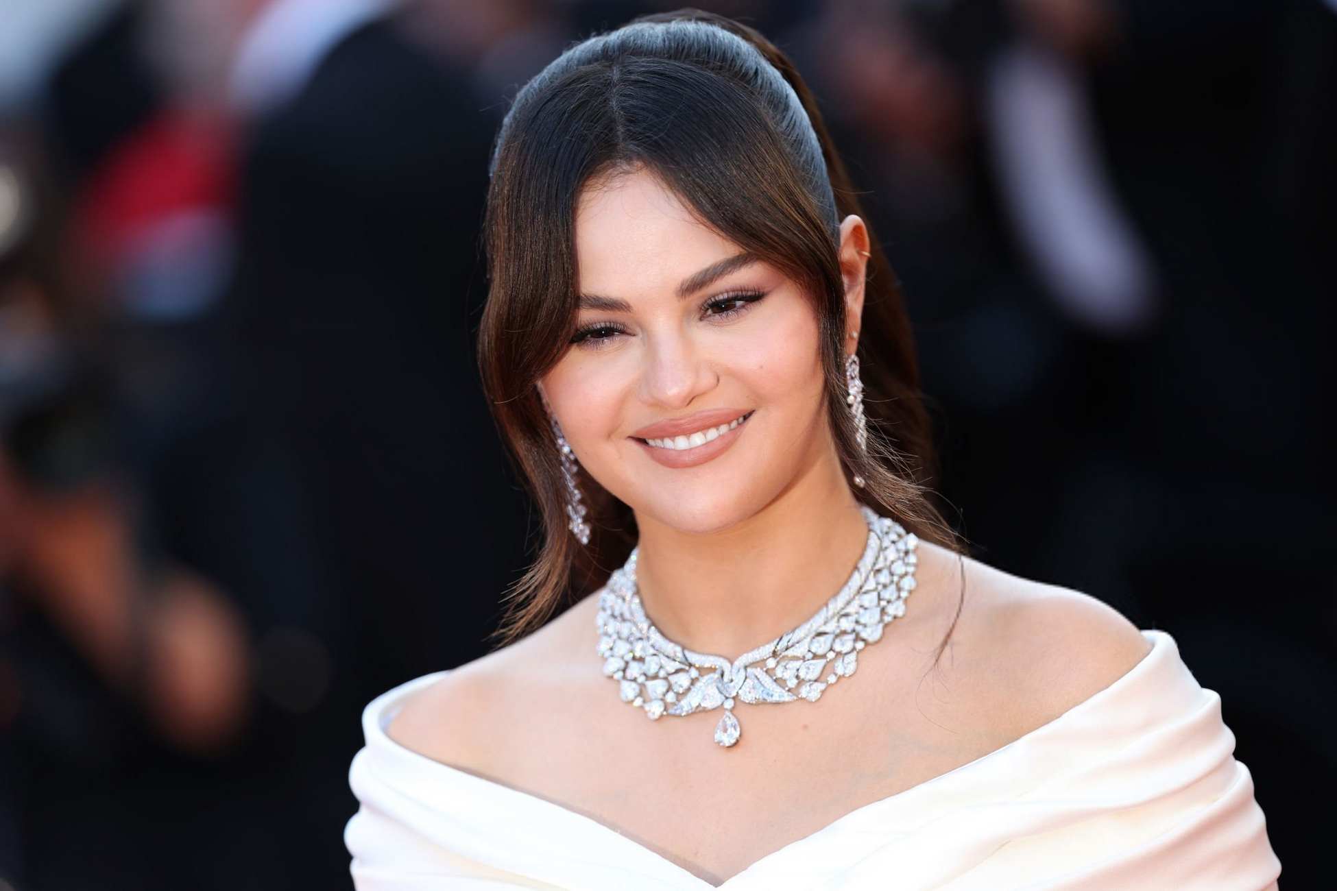 Selena_Gomez_-_Emilia_Perez_Premiere_at_the_77th_annual_Cannes_Film_Festival_on_May_18_52.jpg