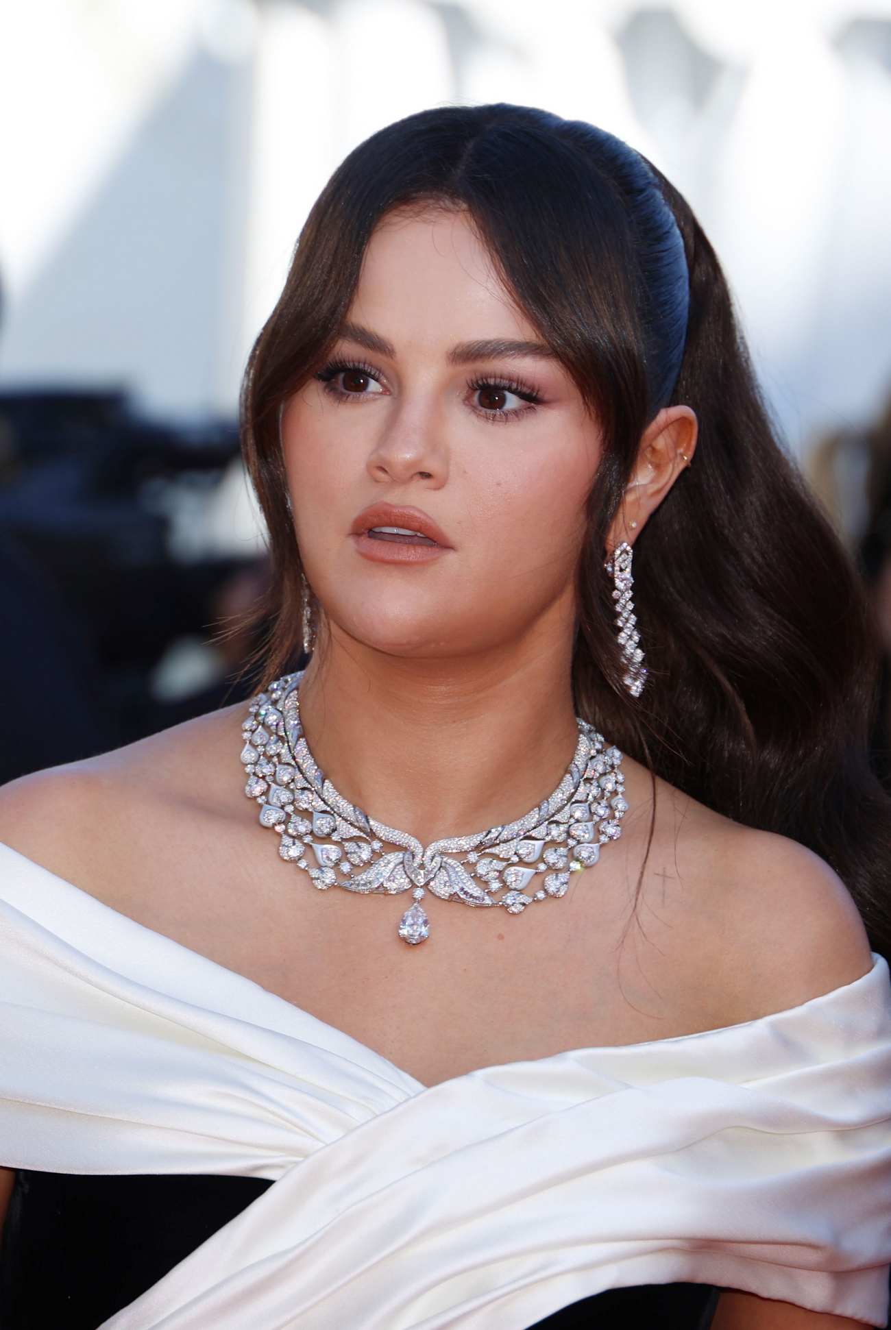 Selena_Gomez_-_Emilia_Perez_Premiere_at_the_77th_annual_Cannes_Film_Festival_on_May_18_94.jpg