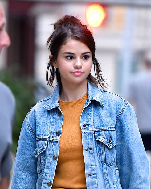 Selena_Gomez_-_Filming_Woody_Allen_film_in_NYC_on_September_18-07.jpg