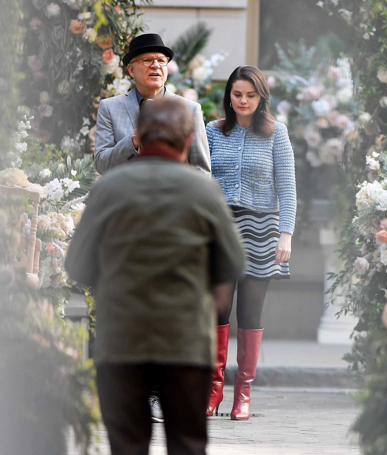 Selena_Gomez_-_Filming__Only_Murders_In_The_Building__in_New_York_May_292C_2024_16.jpg