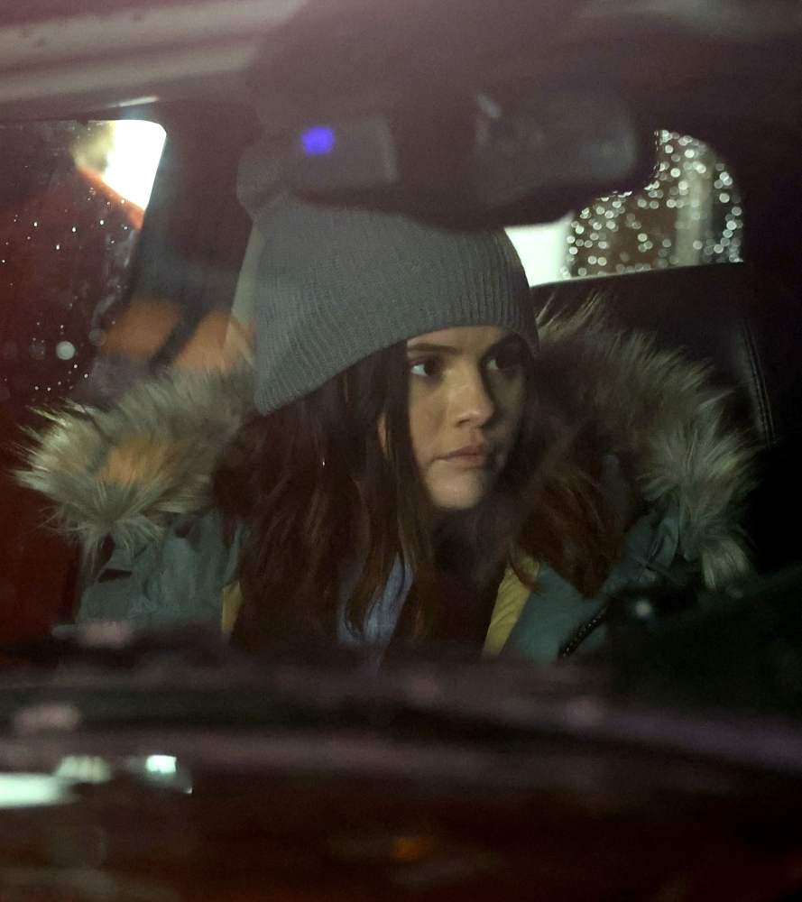 Selena_Gomez_-_Filming__Only_Murders_in_the_Building__in_New_York_March_92C_202203.jpg