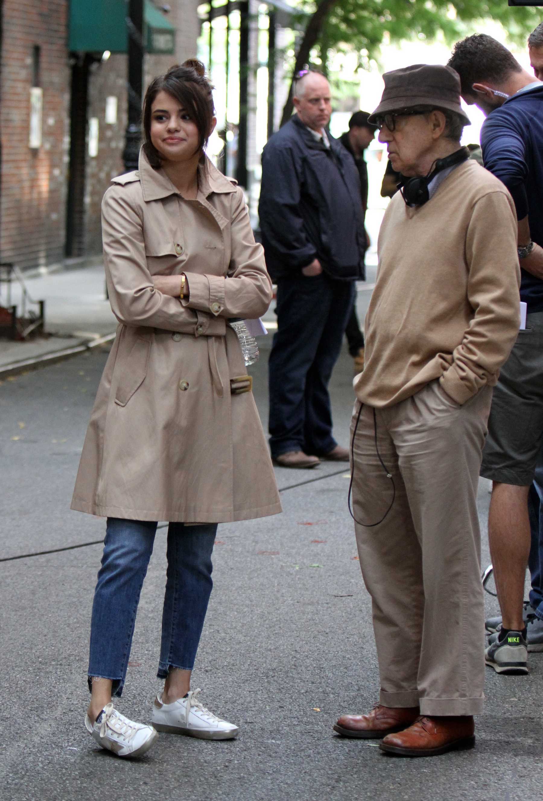 Selena_Gomez_-_Filming_new_Woody_Allen_movie_in_NYC_on_September_11-25.jpg
