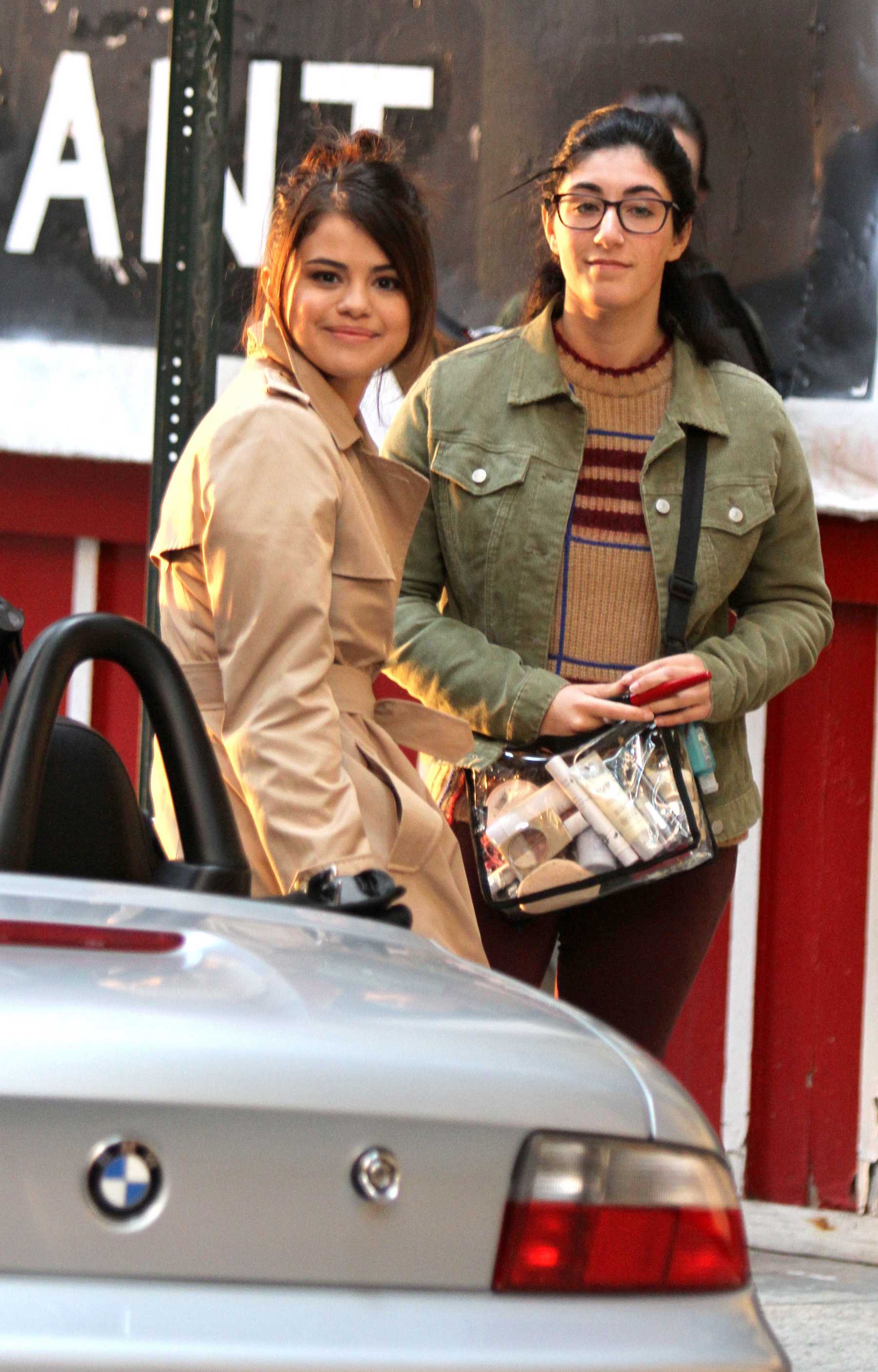 Selena_Gomez_-_Filming_new_Woody_Allen_movie_in_NYC_on_September_11-40.jpg