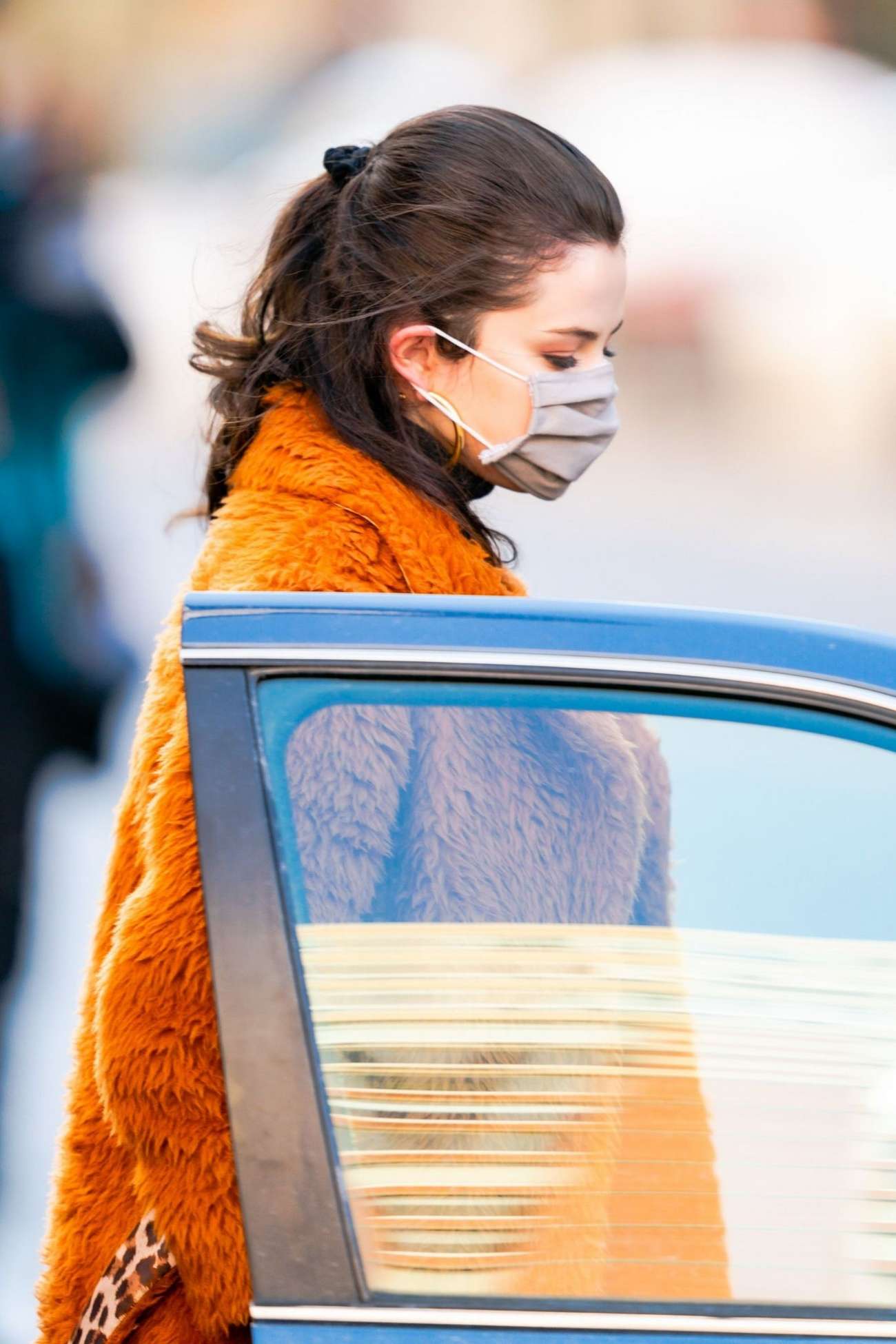 Selena_Gomez_-_Films_the_Only_Murders_in_the_Building_TV_Series_in_New_York_City2C_02202021_08.jpg