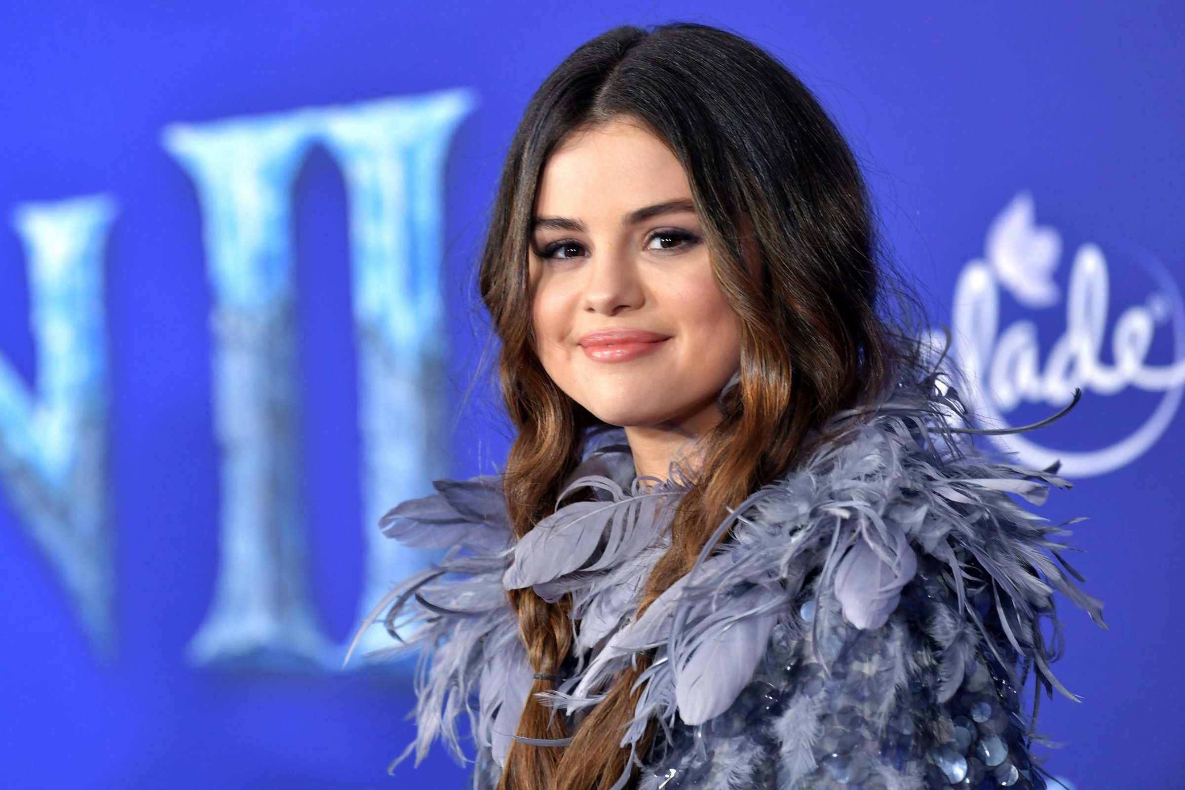 Selena_Gomez_-_Frozen_2_premiere_in_Hollywood_November_72C_2019-21.jpg