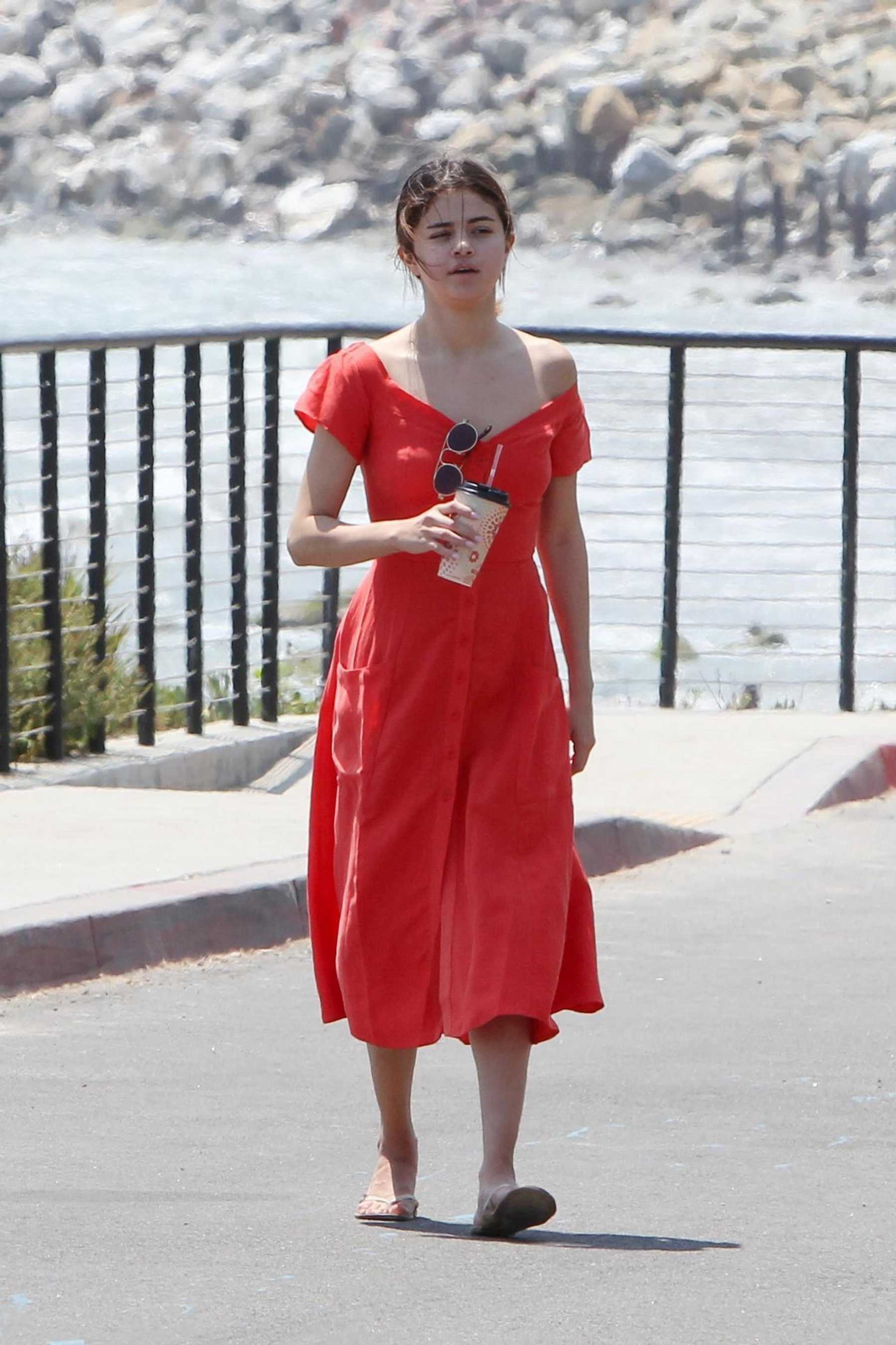 Selena_Gomez_-_In_Malibu2C_California_on_July_11-02.jpg