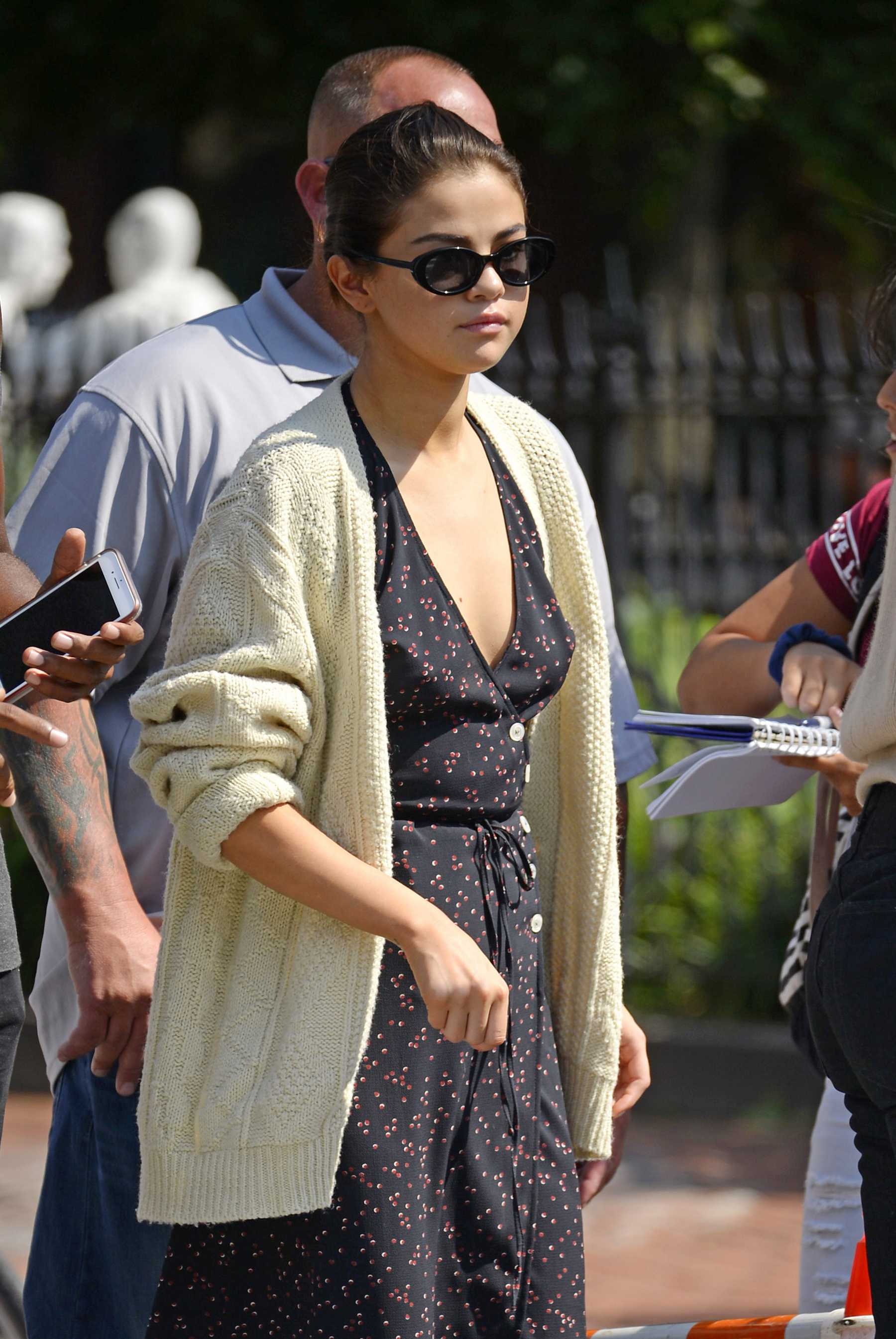 Selena_Gomez_-_In_NYC_on_September_5-35.jpg