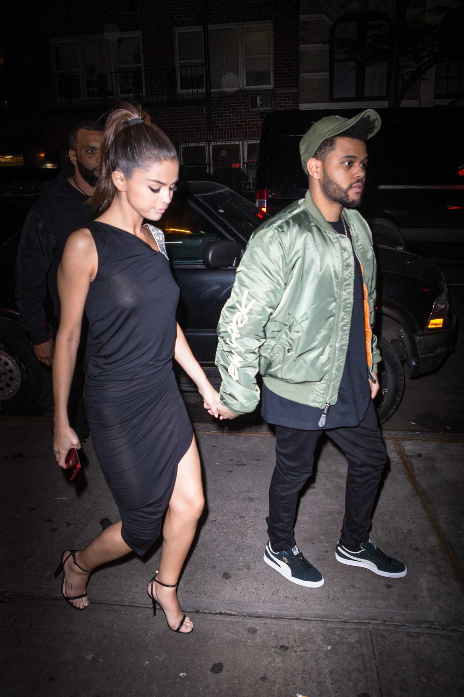 Selena_Gomez_-_In_New_York_on_June_6-15.jpg