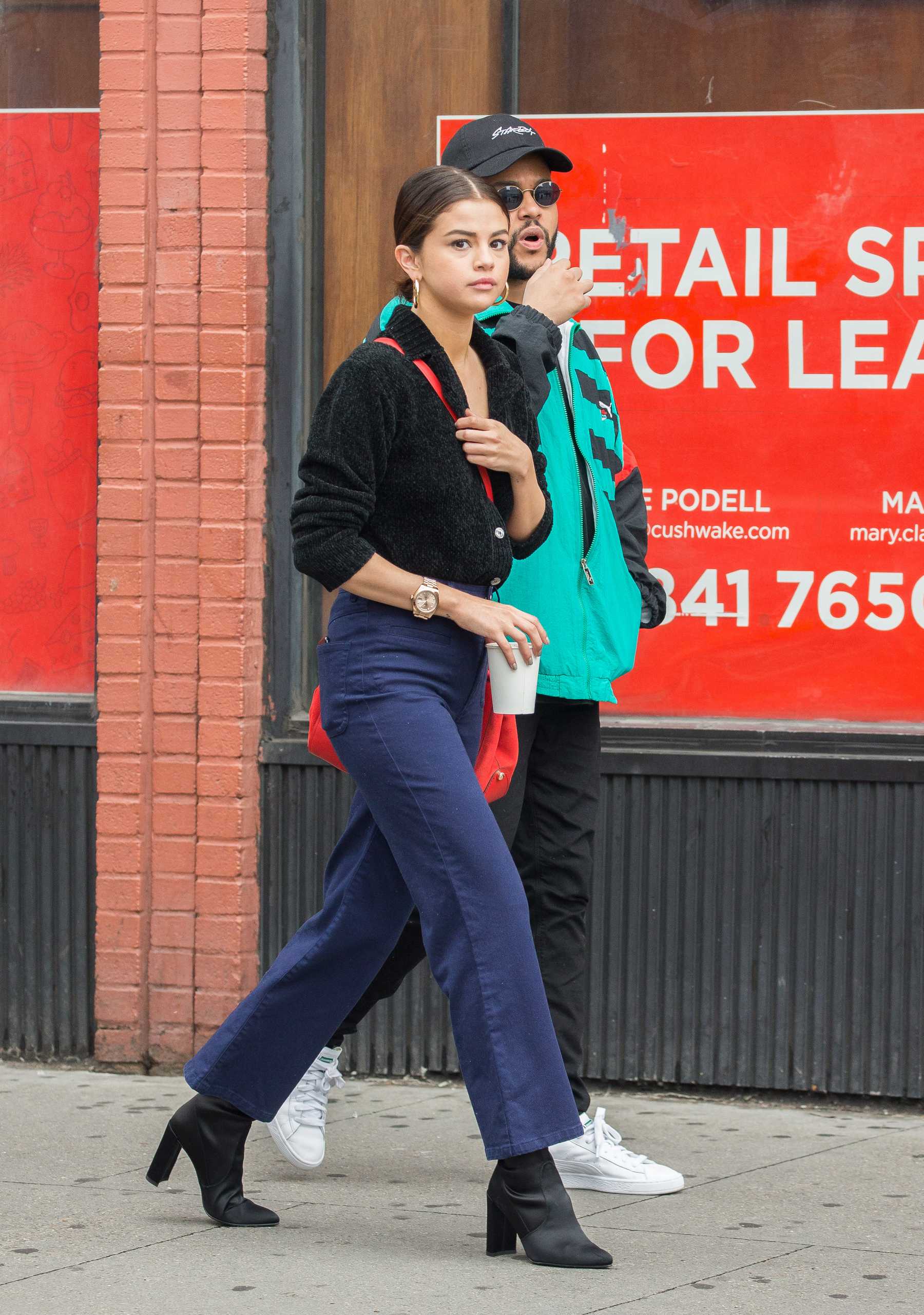 Selena_Gomez_-_In_West_Village2C_NYC_on_September_3-01.jpg