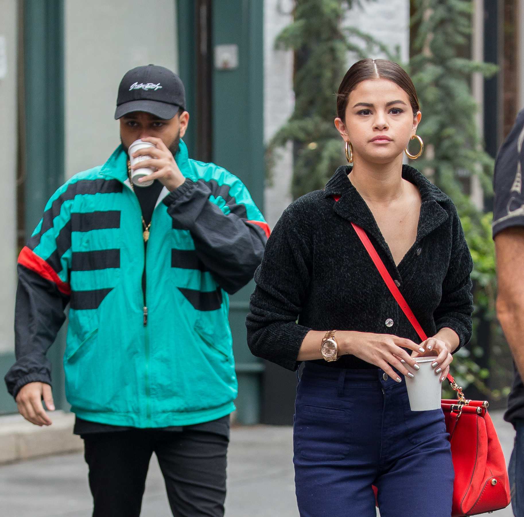 Selena_Gomez_-_In_West_Village2C_NYC_on_September_3-36.jpg