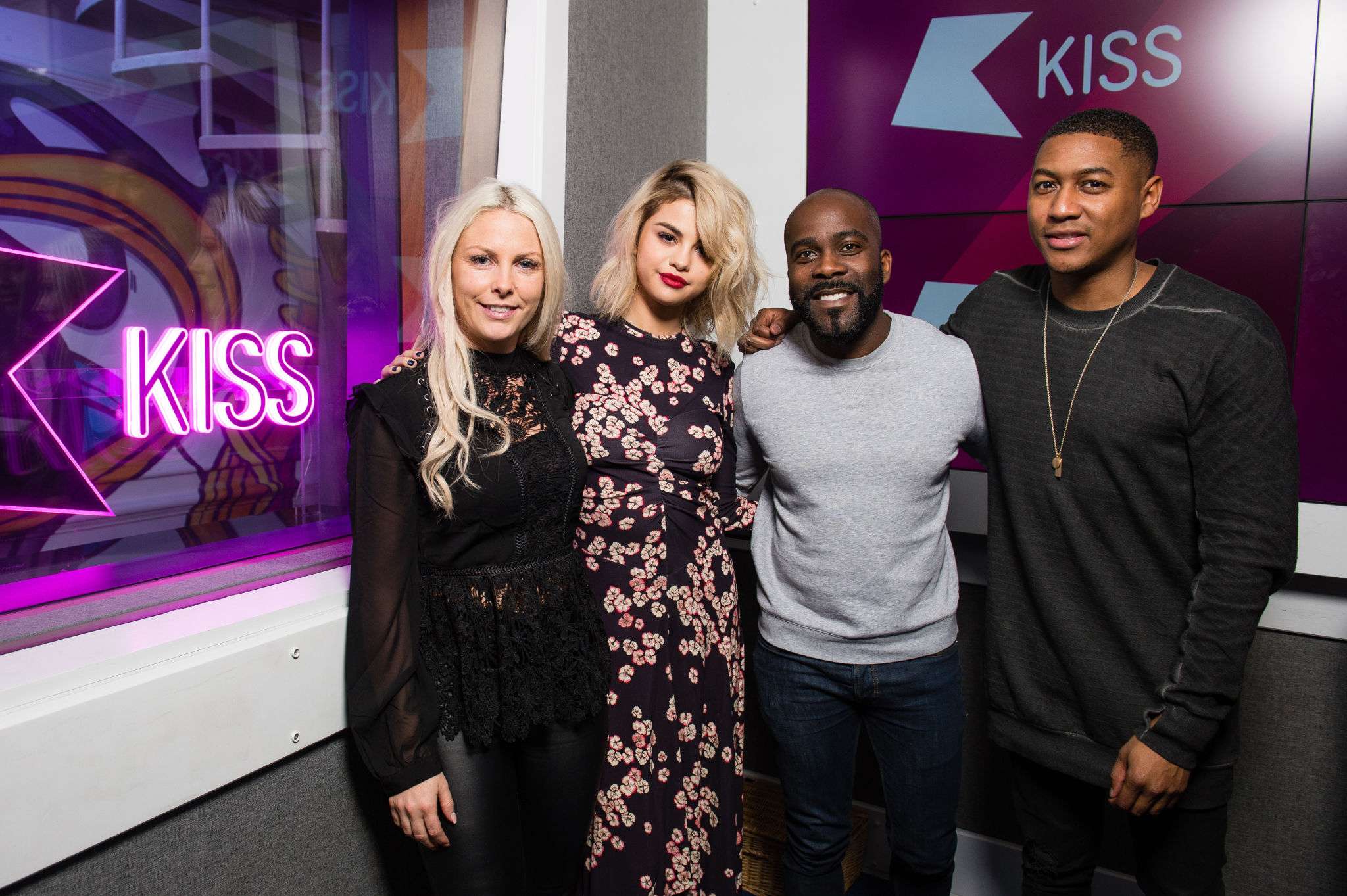 Selena_Gomez_-_KISS_FM_Studio_in_London2C_UK_on_December_4-06.jpg