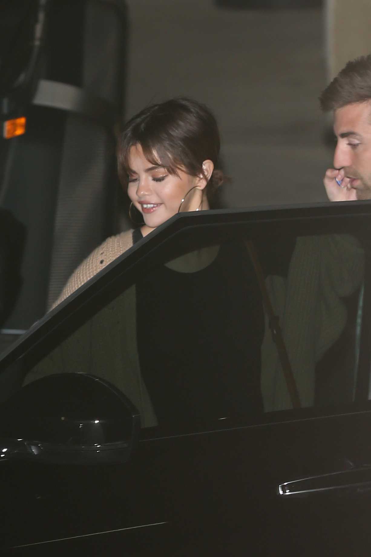 Selena_Gomez_-_Leaves_church_in_LA_on_March_72C_2018-01.jpg
