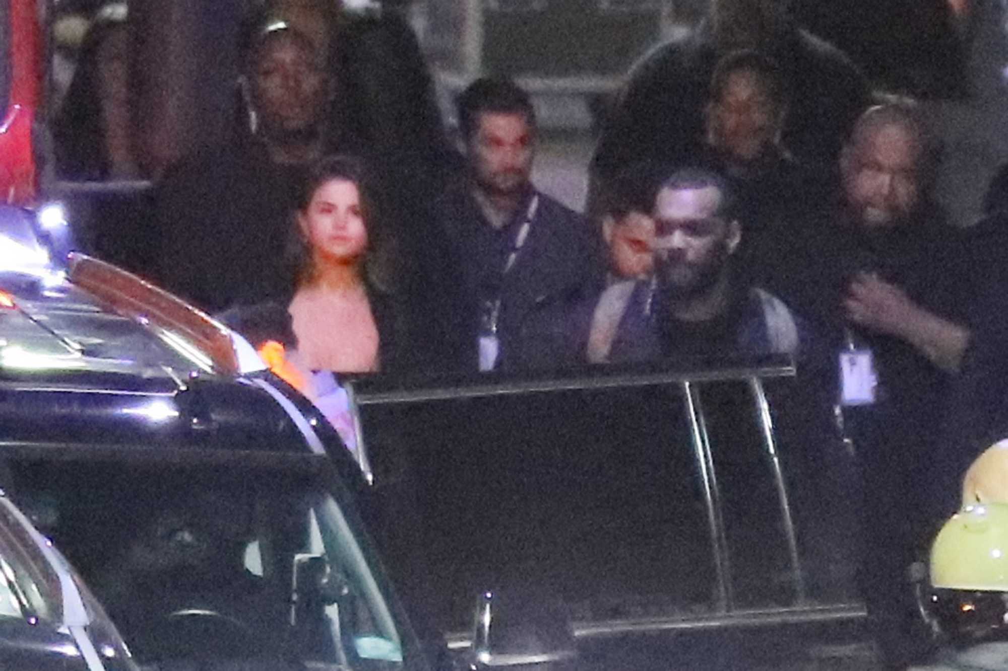 Selena_Gomez_-_Leaving_Forum_with_The_Weeknd_in_Inglewood_on_April_30-02.jpg