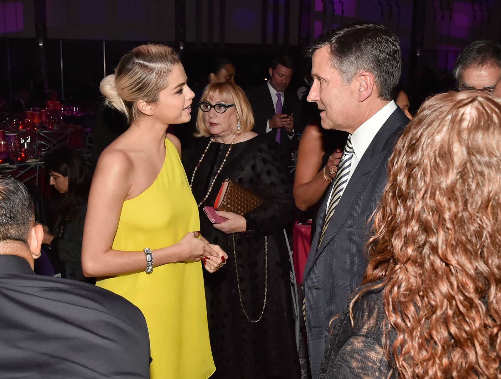 Selena_Gomez_-_Lupus_Research_Alliance__Breaking_Through_Lupus_Gala__on_November_20-12.jpg