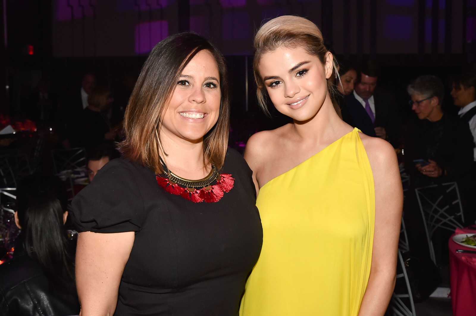 Selena_Gomez_-_Lupus_Research_Alliance__Breaking_Through_Lupus_Gala__on_November_20-14.jpg