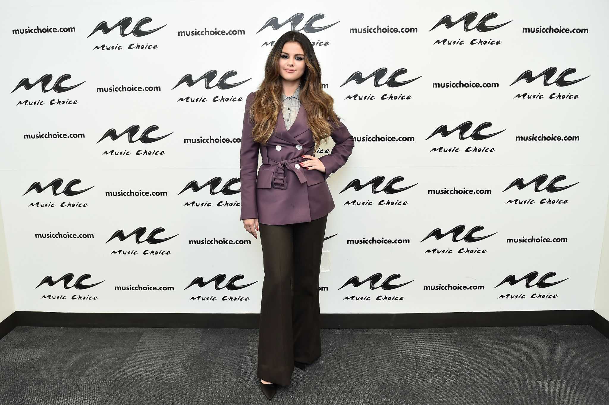 Selena_Gomez_-_Music_Choice_in_NY_October_292C_2019-05.jpg